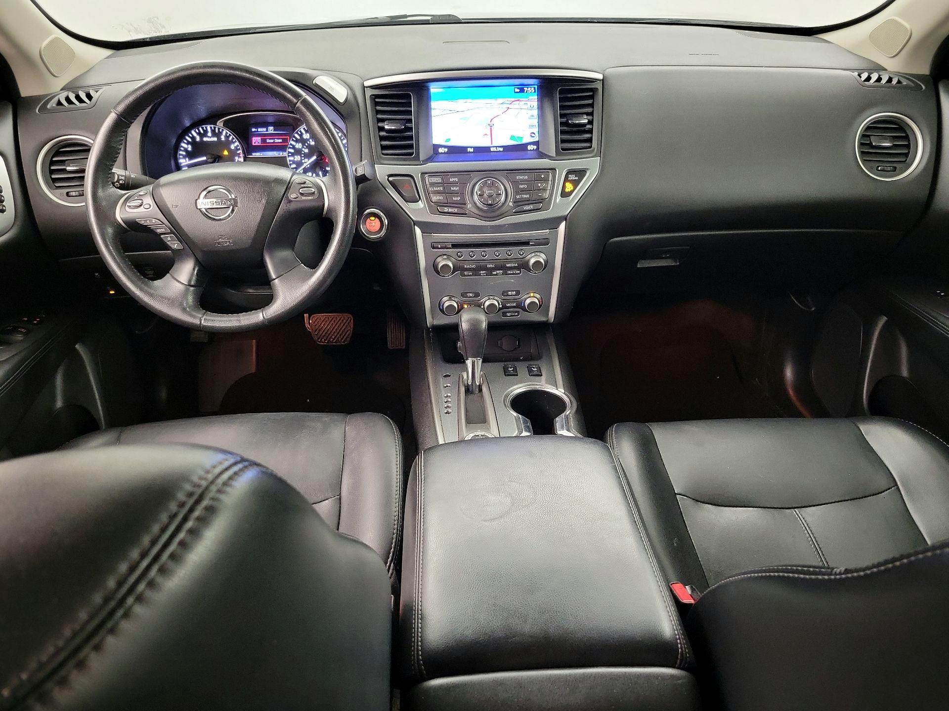 Thumbnail: 2017 Nissan Pathfinder - 9