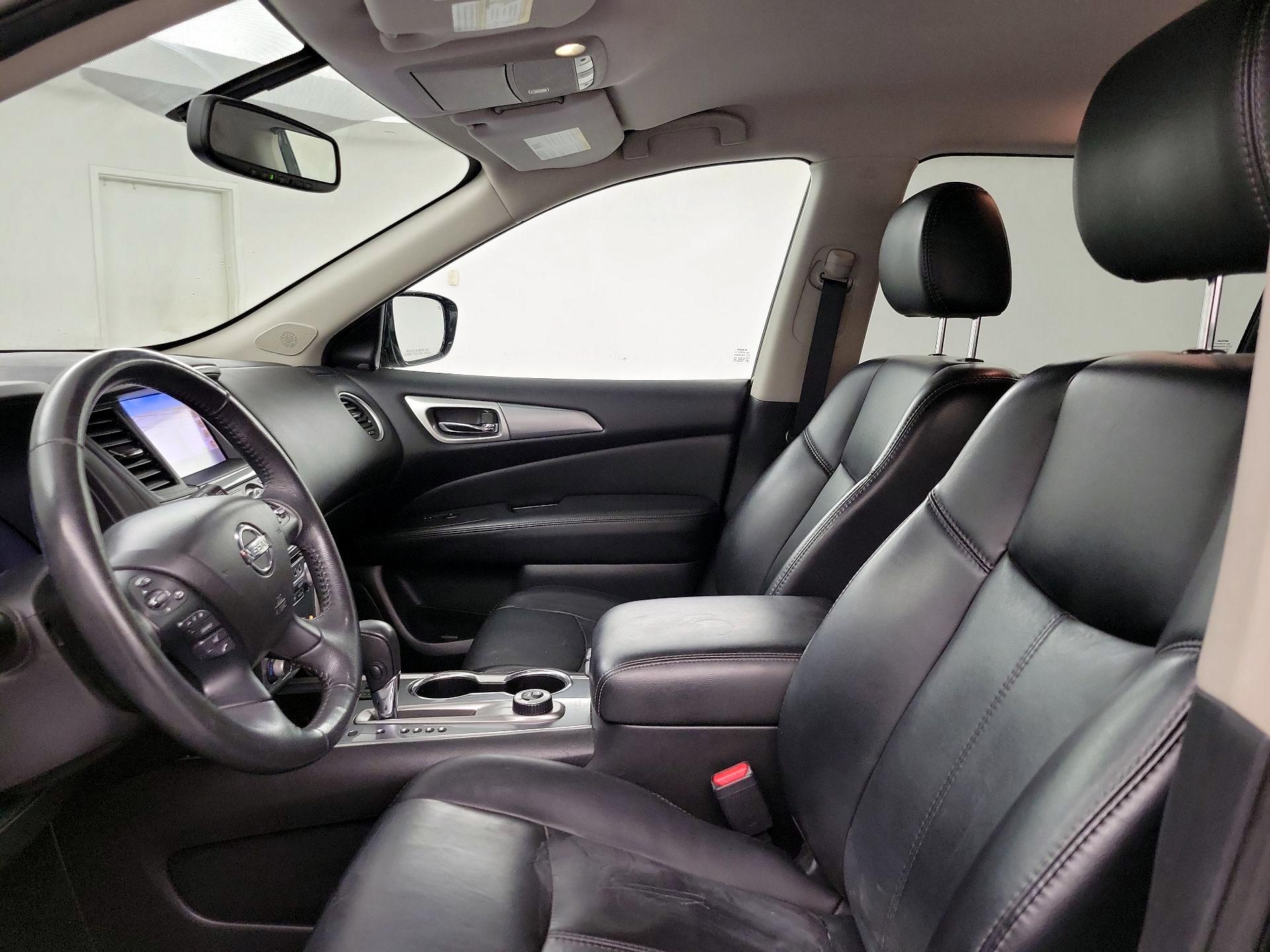 Thumbnail: 2017 Nissan Pathfinder - 11