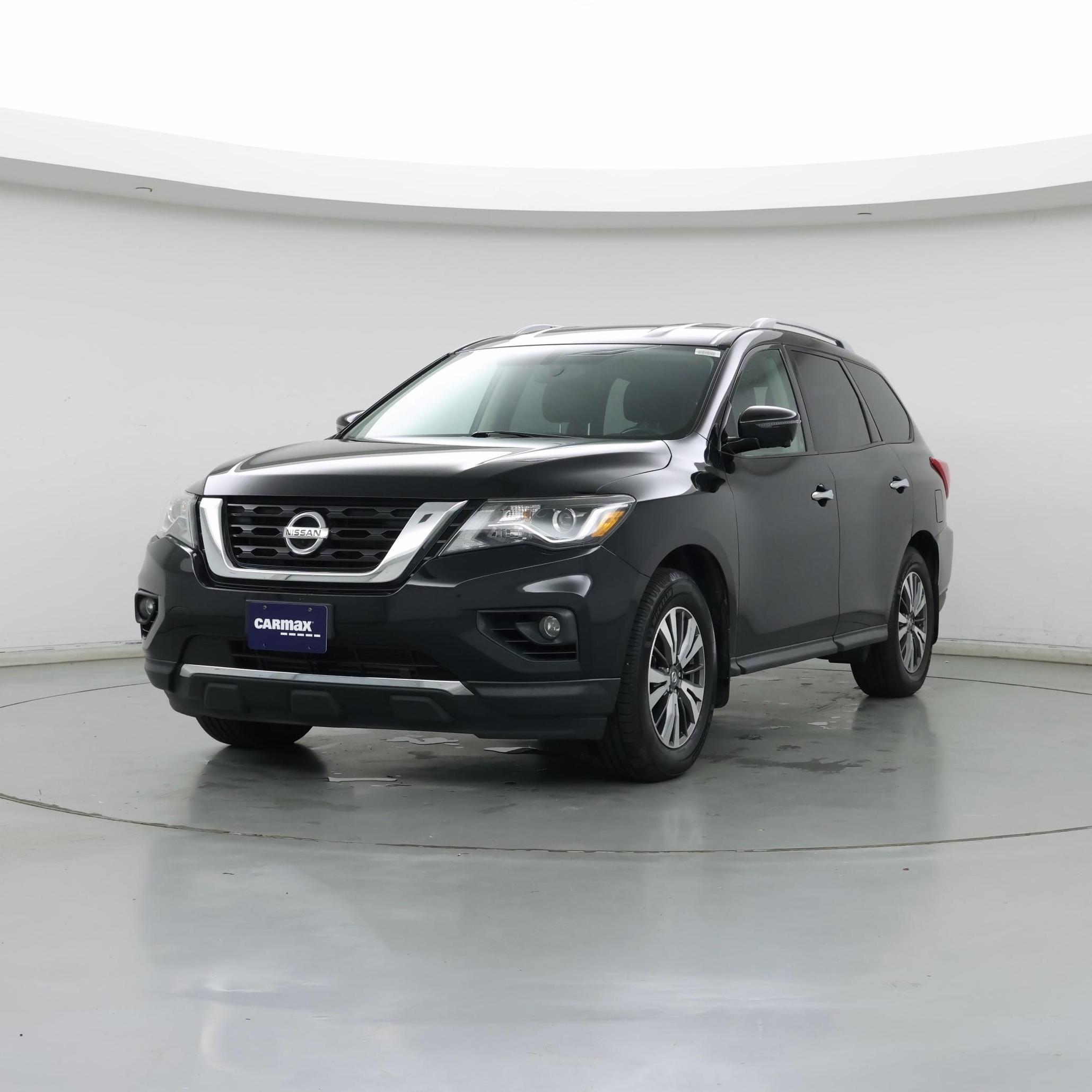 Thumbnail: 2017 Nissan Pathfinder - 4