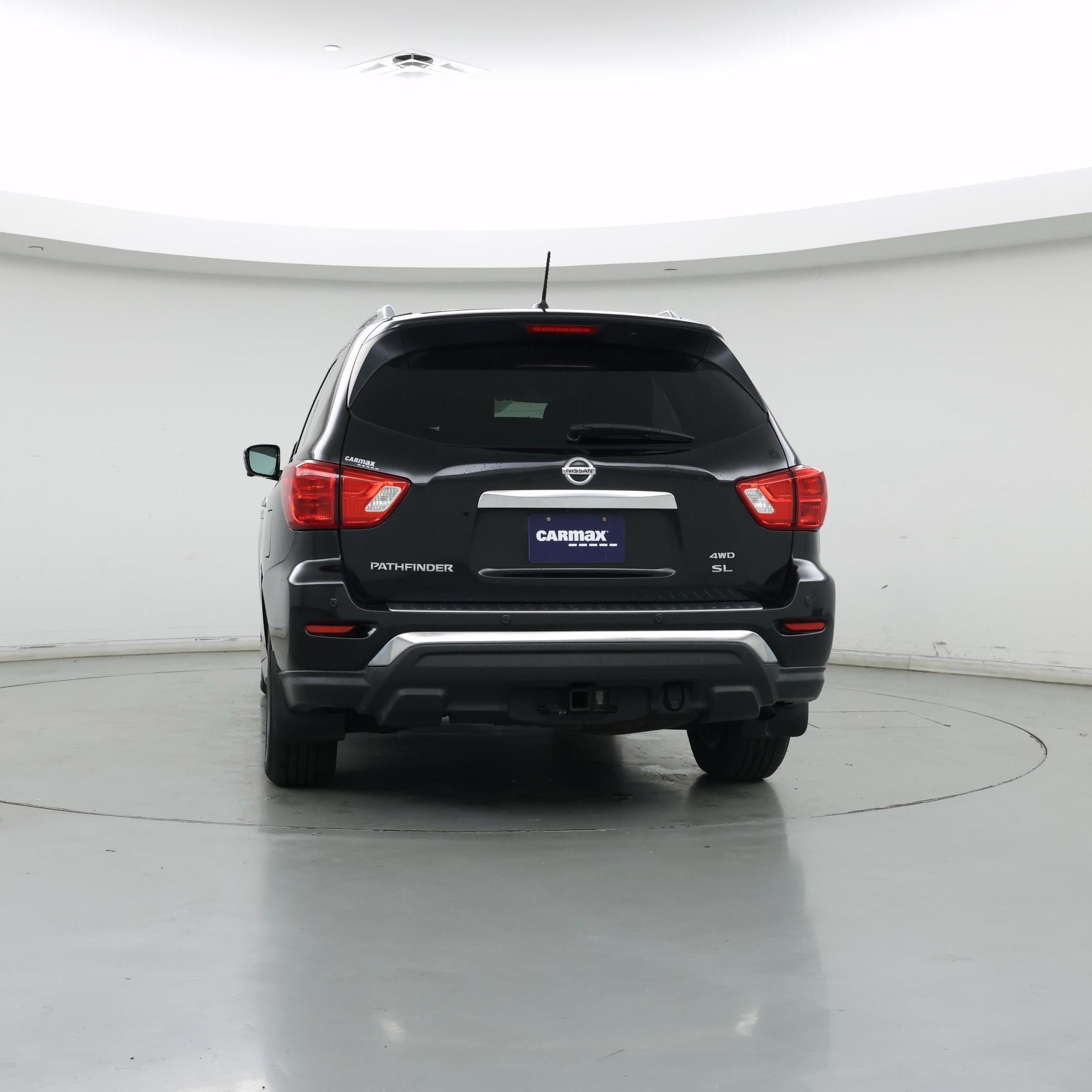 Thumbnail: 2017 Nissan Pathfinder - 6