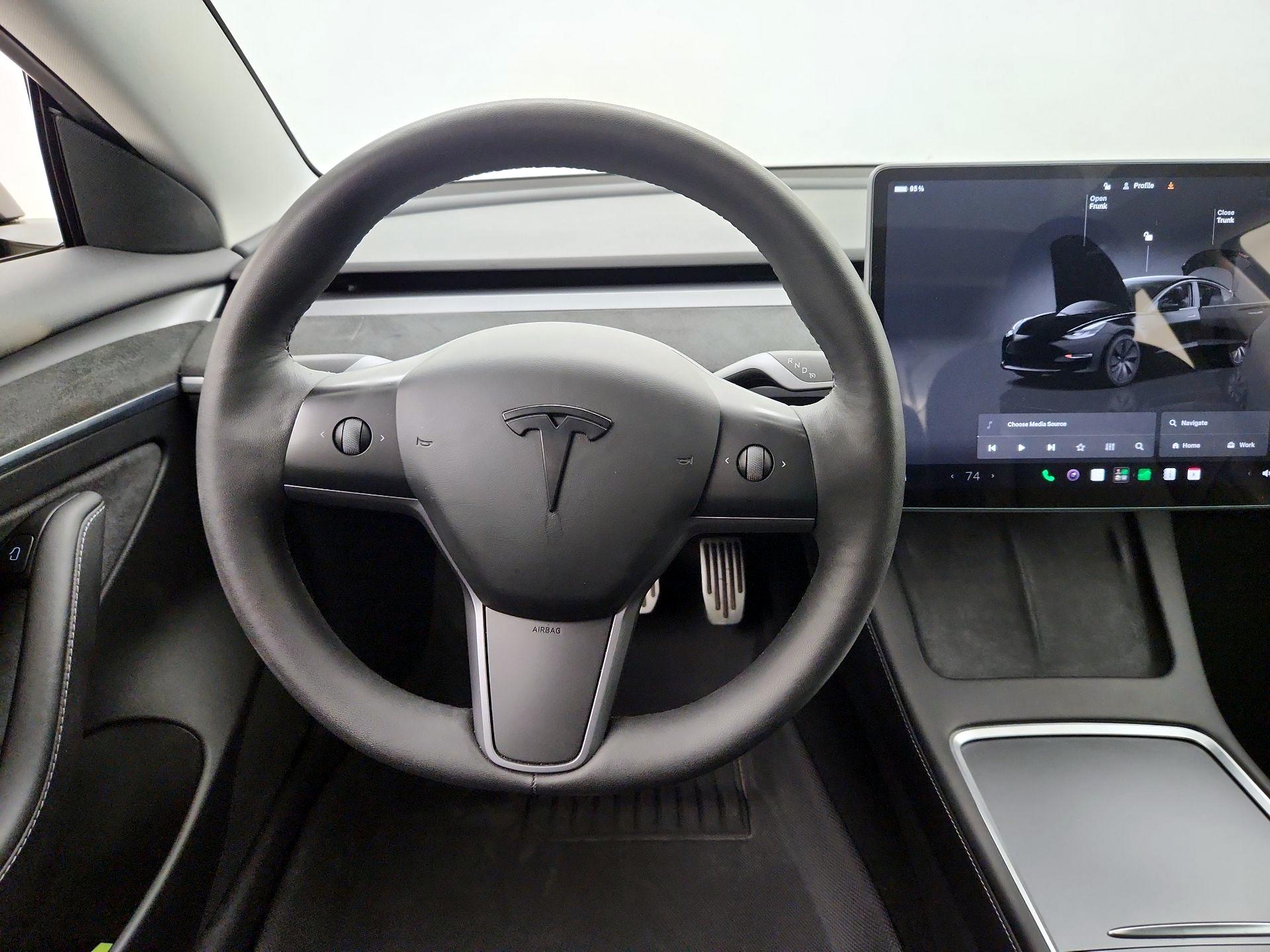 Thumbnail: 2023 Tesla Model 3 - 10