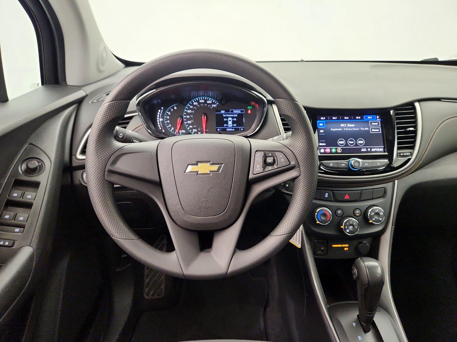 Thumbnail: 2020 Chevrolet Trax - 10