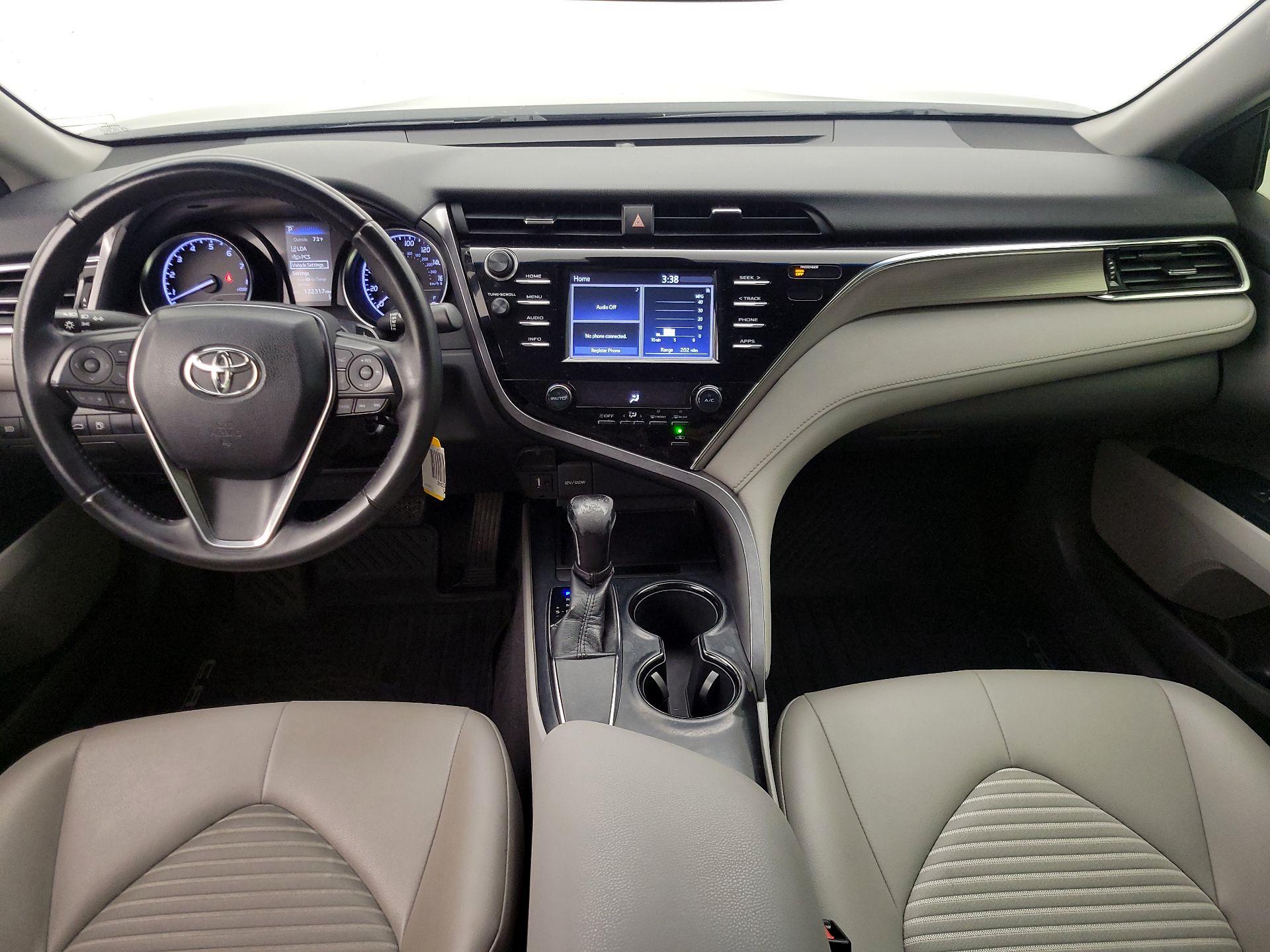 Thumbnail: 2018 Toyota Camry - 9