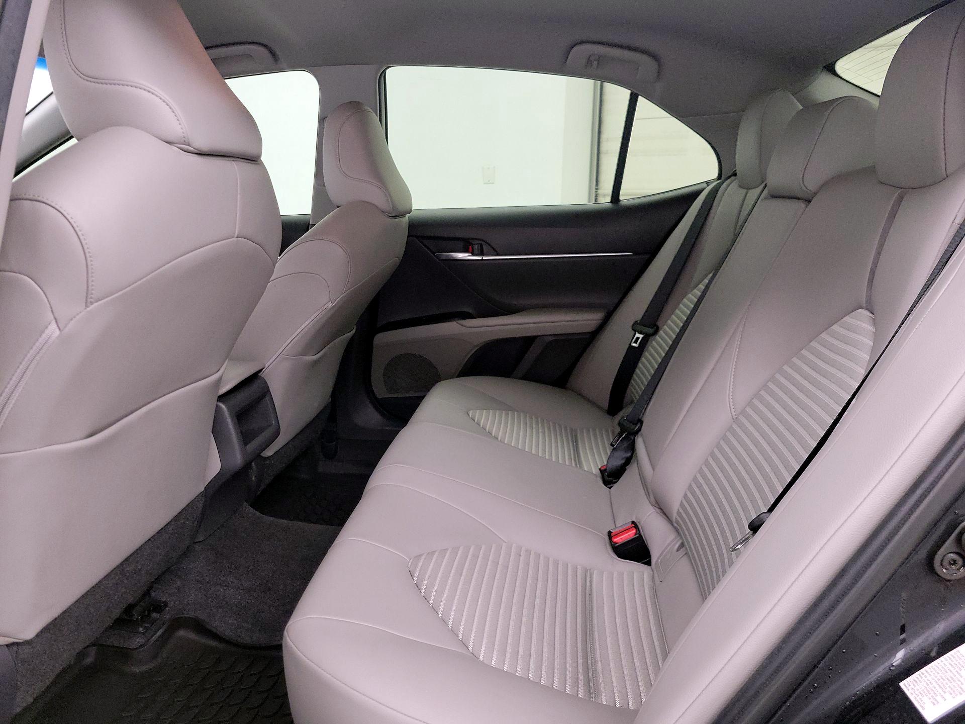 Thumbnail: 2018 Toyota Camry - 19