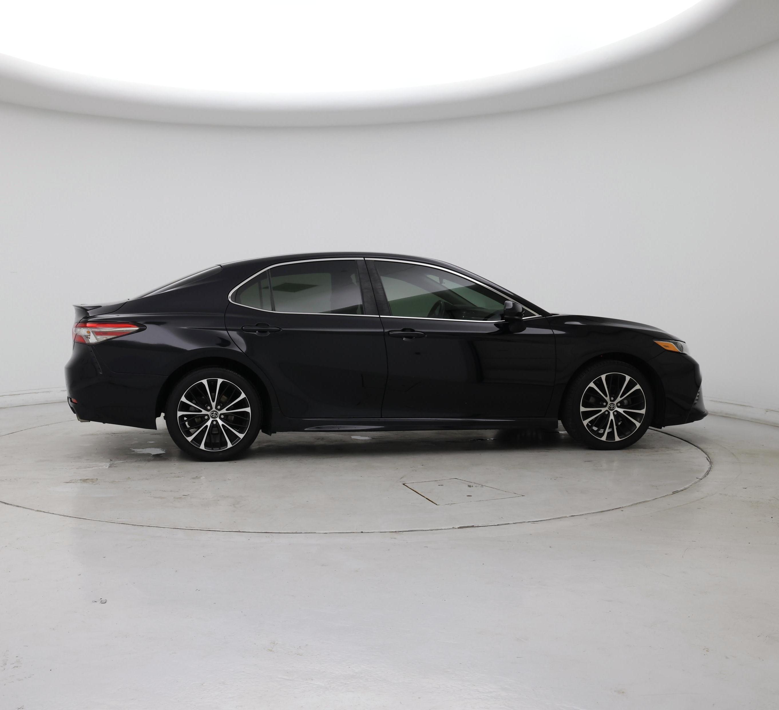 Thumbnail: 2018 Toyota Camry - 7