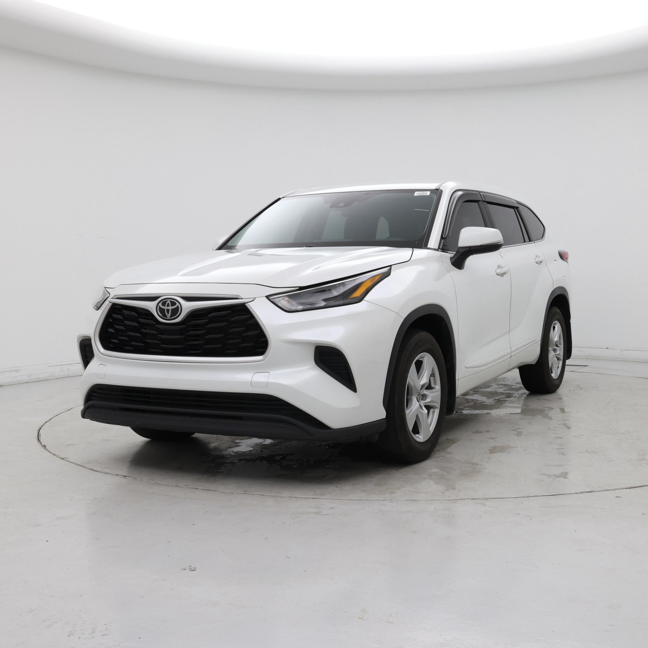 Thumbnail: 2023 Toyota Highlander - 4