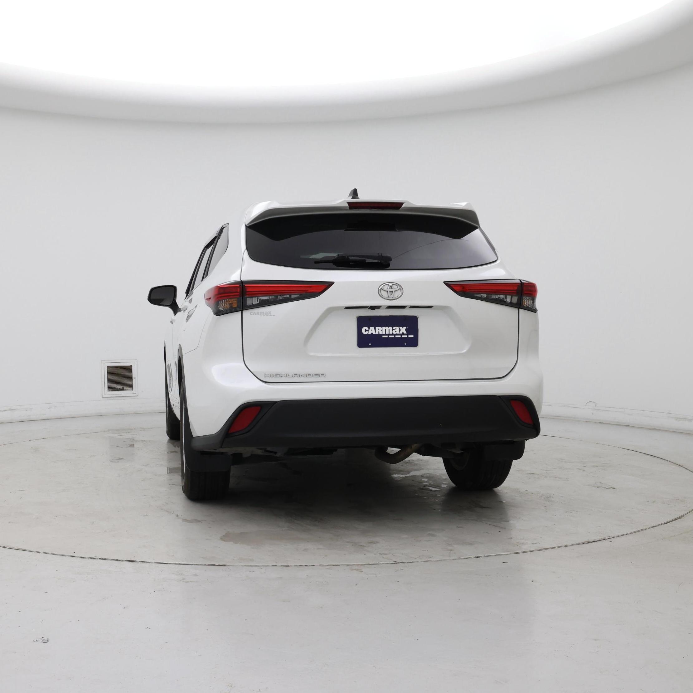 Thumbnail: 2023 Toyota Highlander - 6