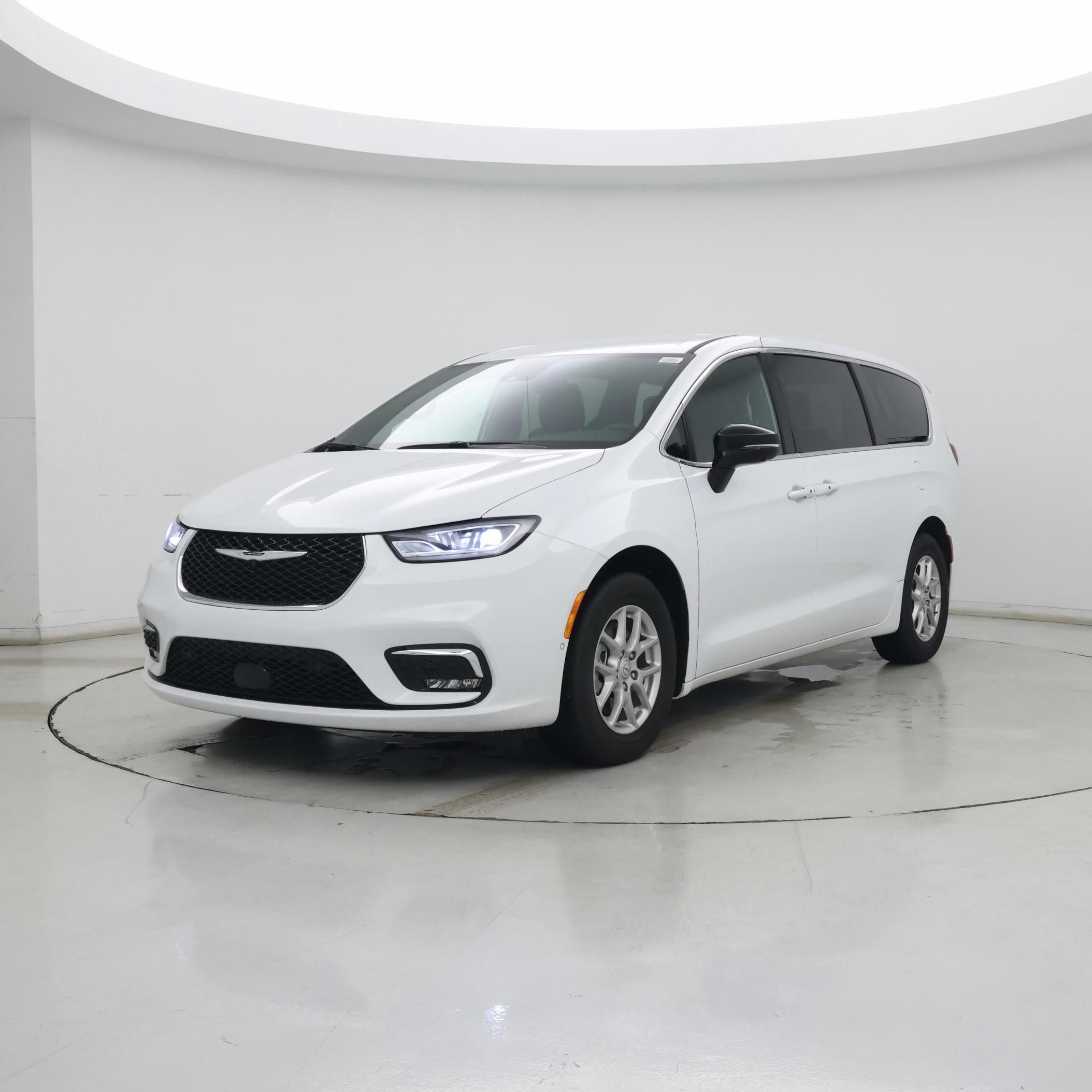 Thumbnail: 2025 Chrysler Pacifica - 4