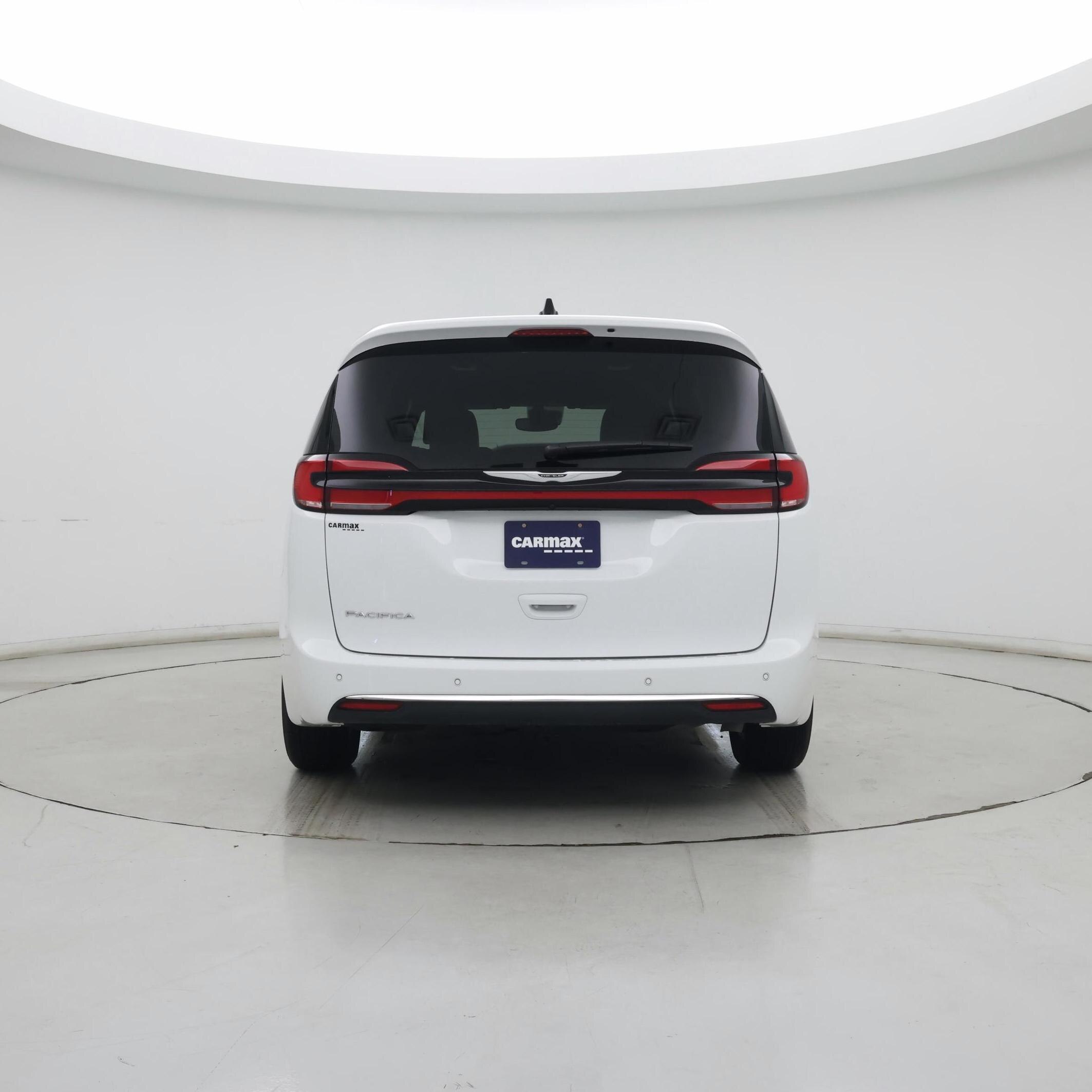 Thumbnail: 2025 Chrysler Pacifica - 6