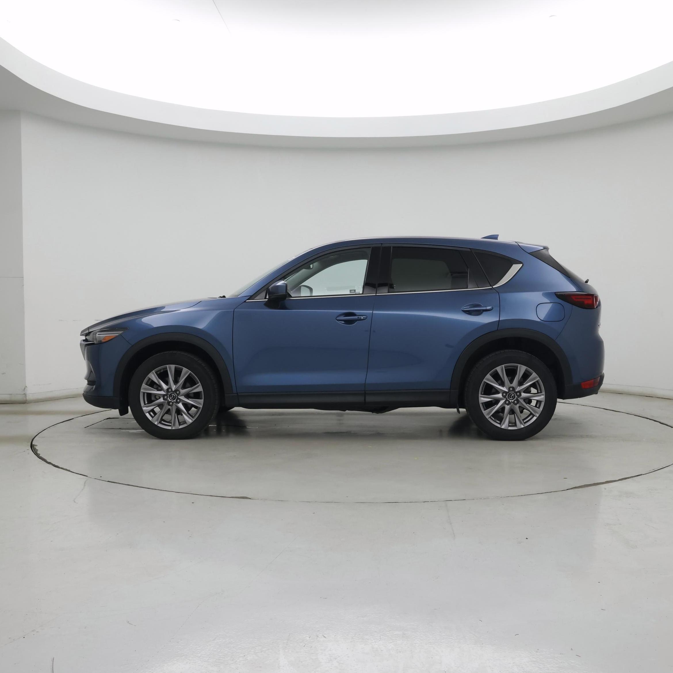 Thumbnail: 2020 Mazda CX-5 - 3