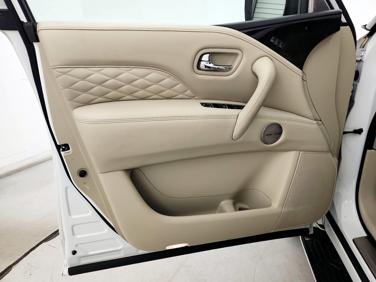 2022 INFINITI QX80 Sensory 4WD - Photo 13