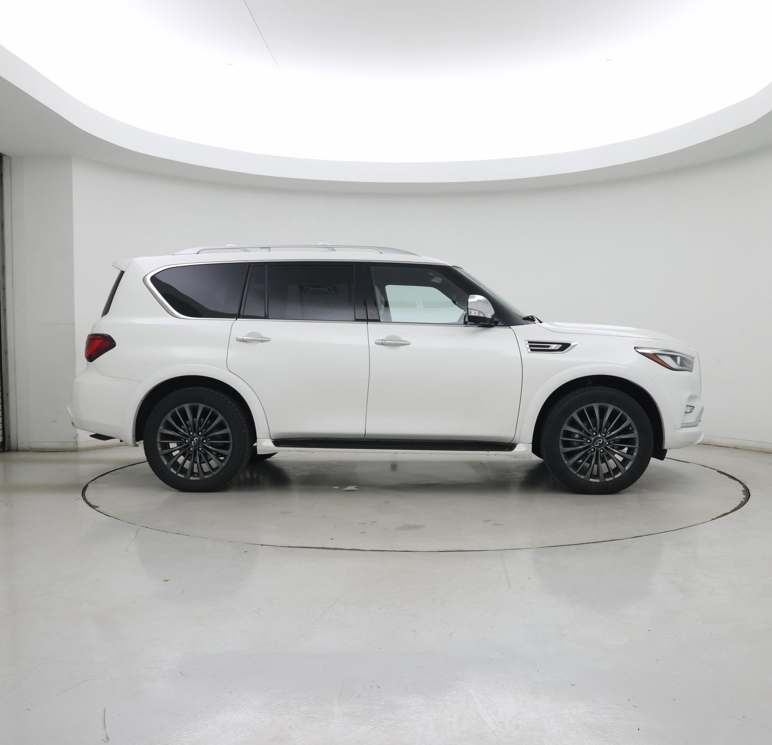 Thumbnail: 2022 INFINITI QX80 - 7