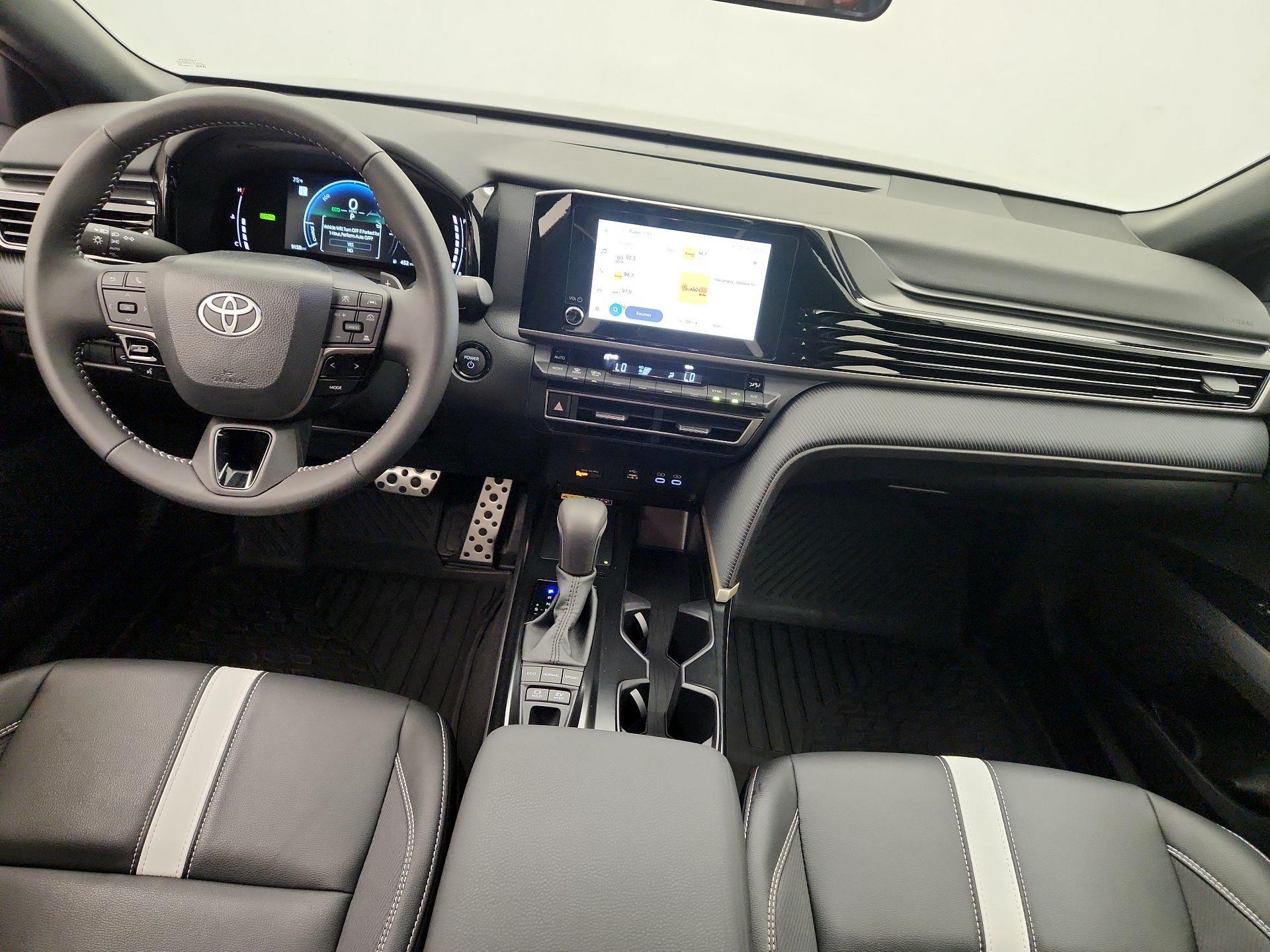 Thumbnail: 2025 Toyota Camry - 9