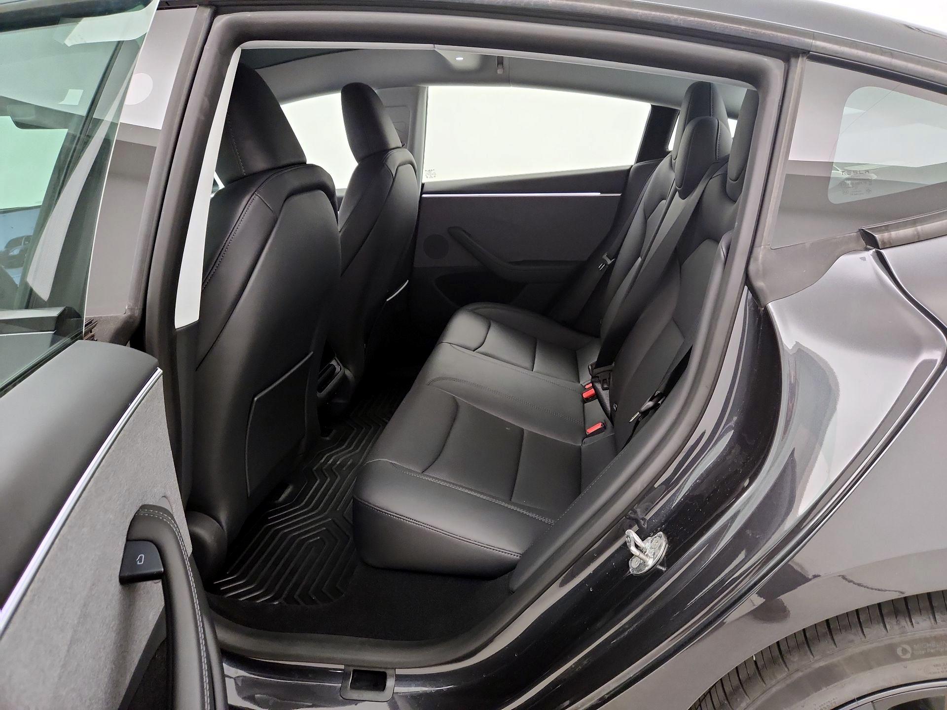 Thumbnail: 2025 Tesla Model 3 - 19