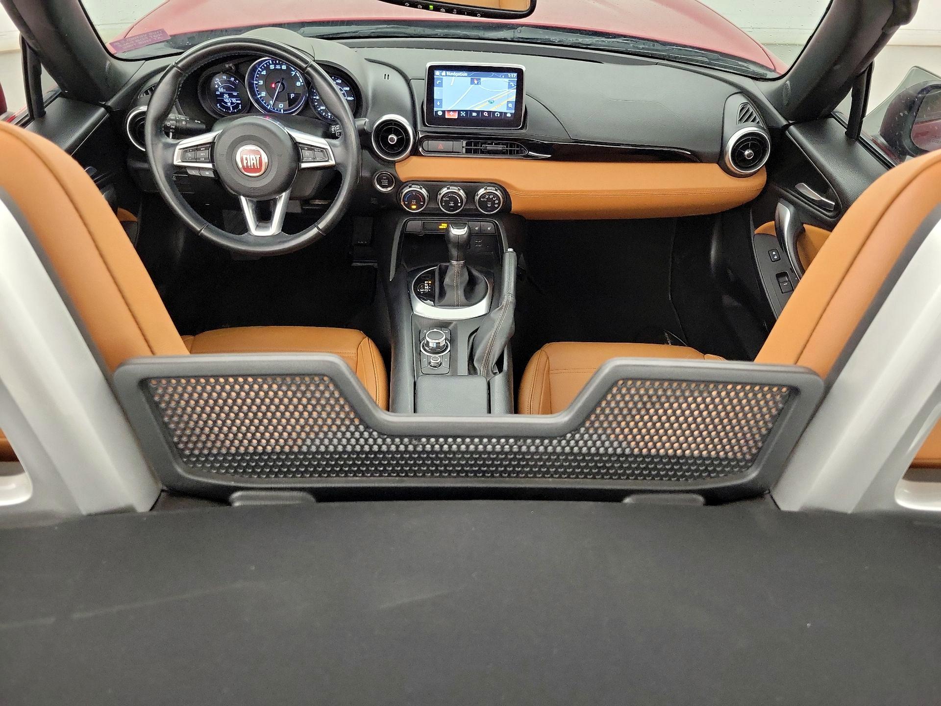 Thumbnail: 2018 Fiat 124 Spider - 9