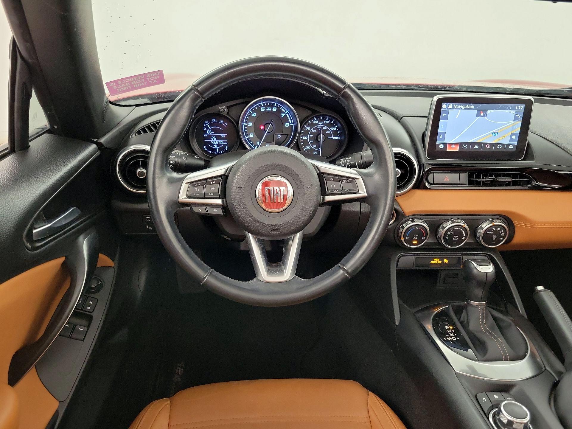 Thumbnail: 2018 Fiat 124 Spider - 10