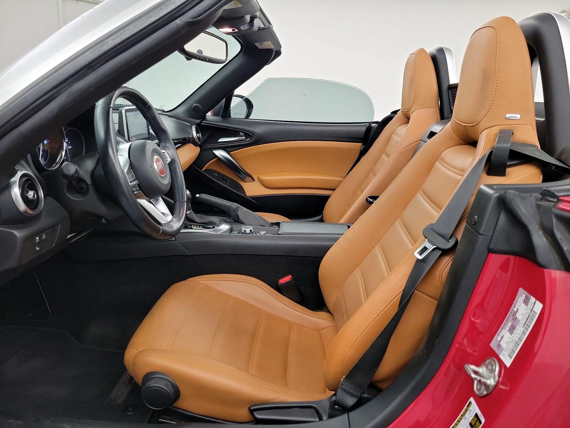 Thumbnail: 2018 Fiat 124 Spider - 11