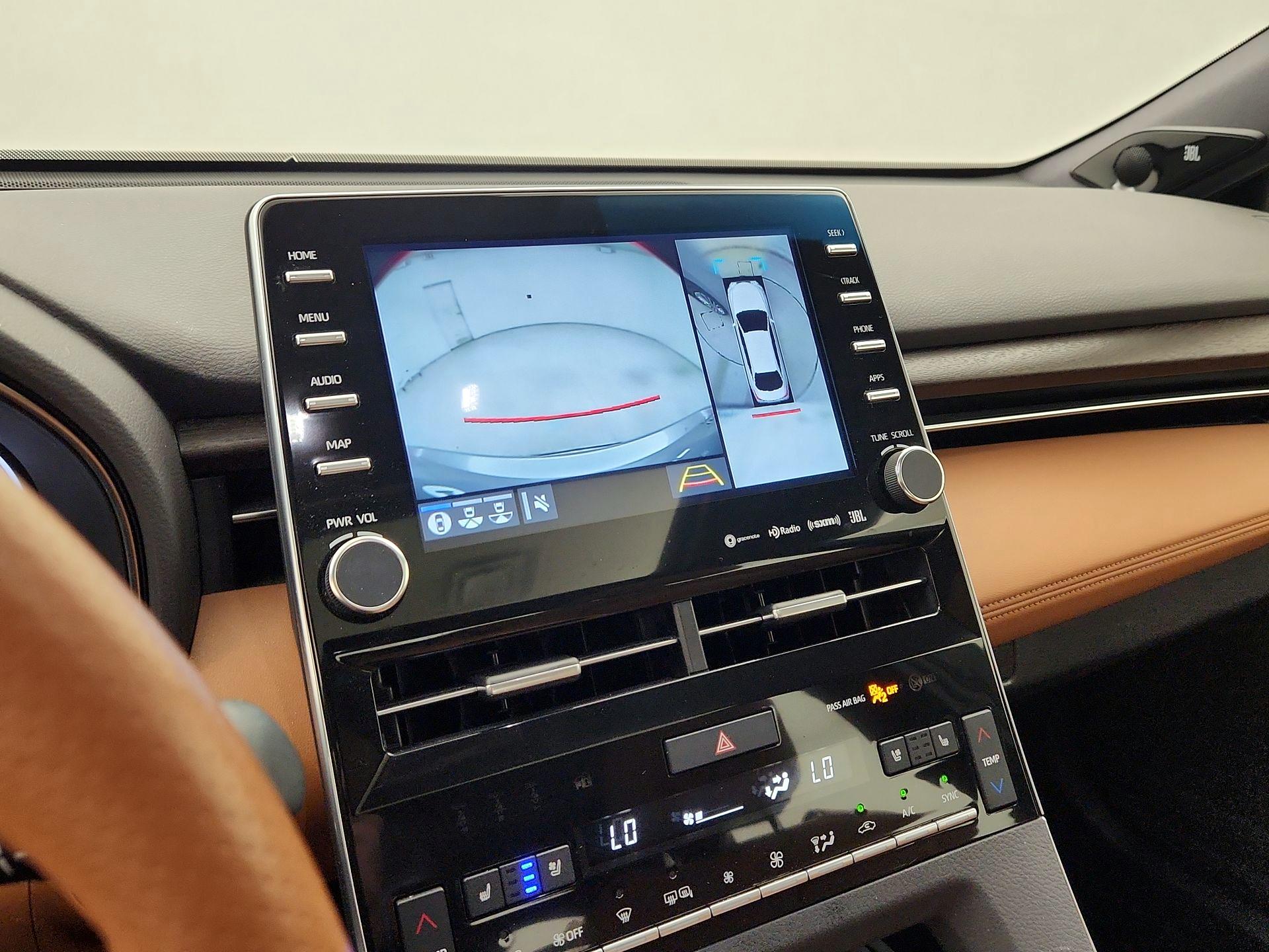 Thumbnail: 2020 Toyota Avalon - 15