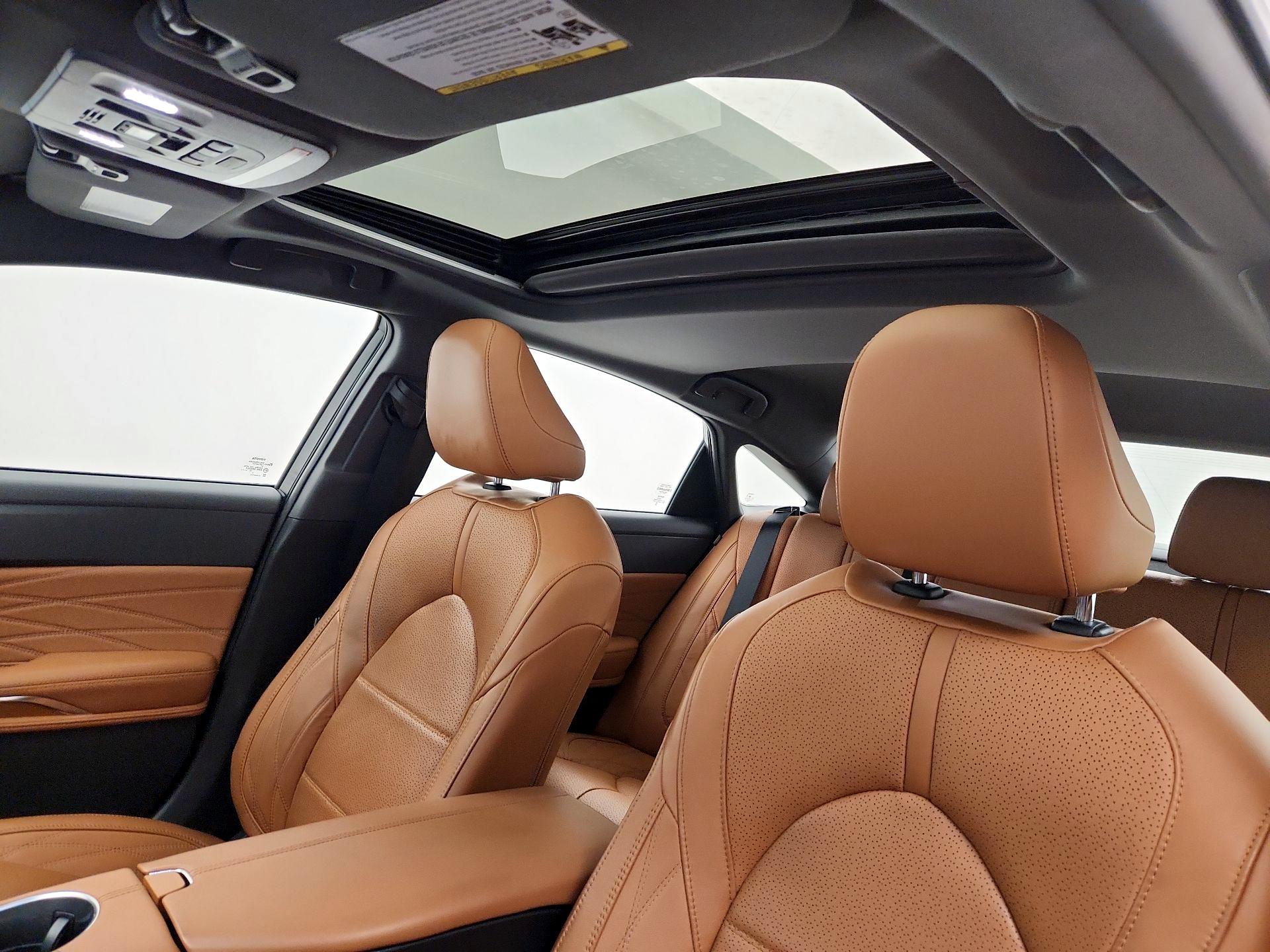 Thumbnail: 2020 Toyota Avalon - 20