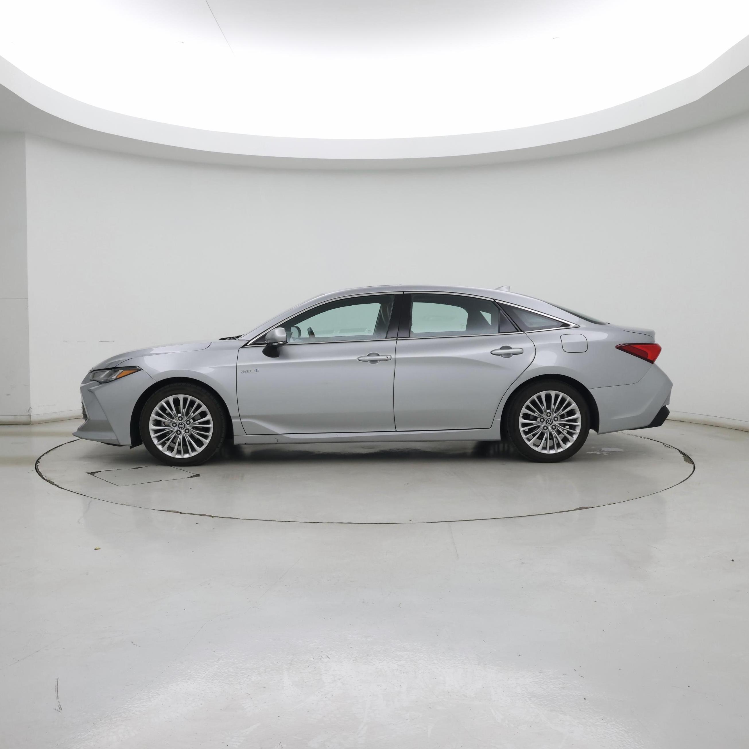 Thumbnail: 2020 Toyota Avalon - 3