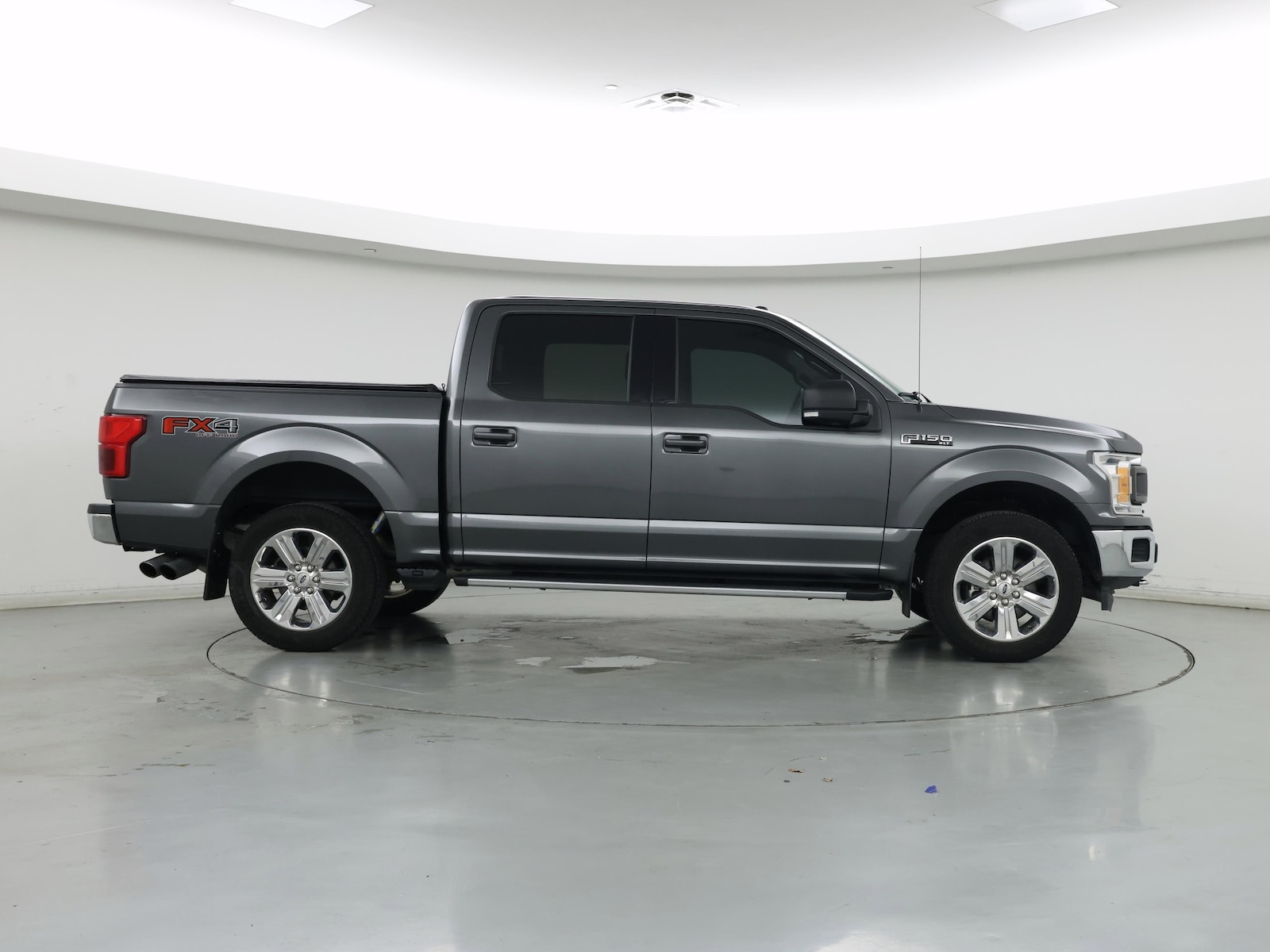 2018 Ford F-150 XLT - Photo 8