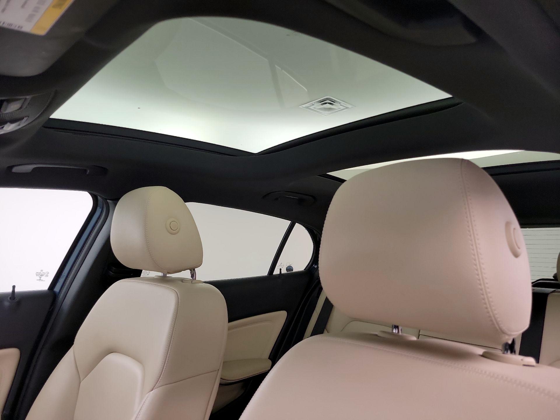 Thumbnail: 2019 Mercedes-Benz GLA - 20