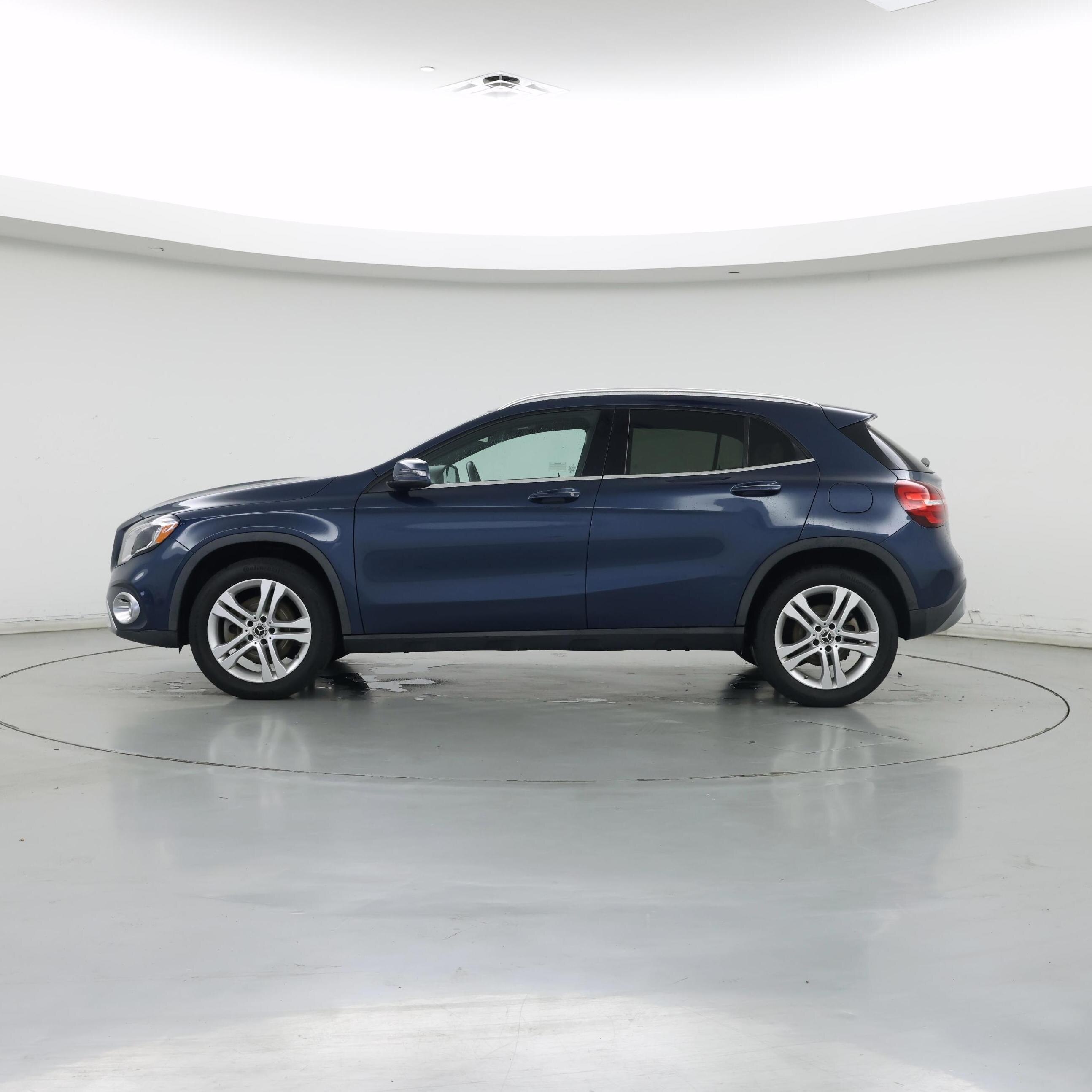 Thumbnail: 2019 Mercedes-Benz GLA - 3