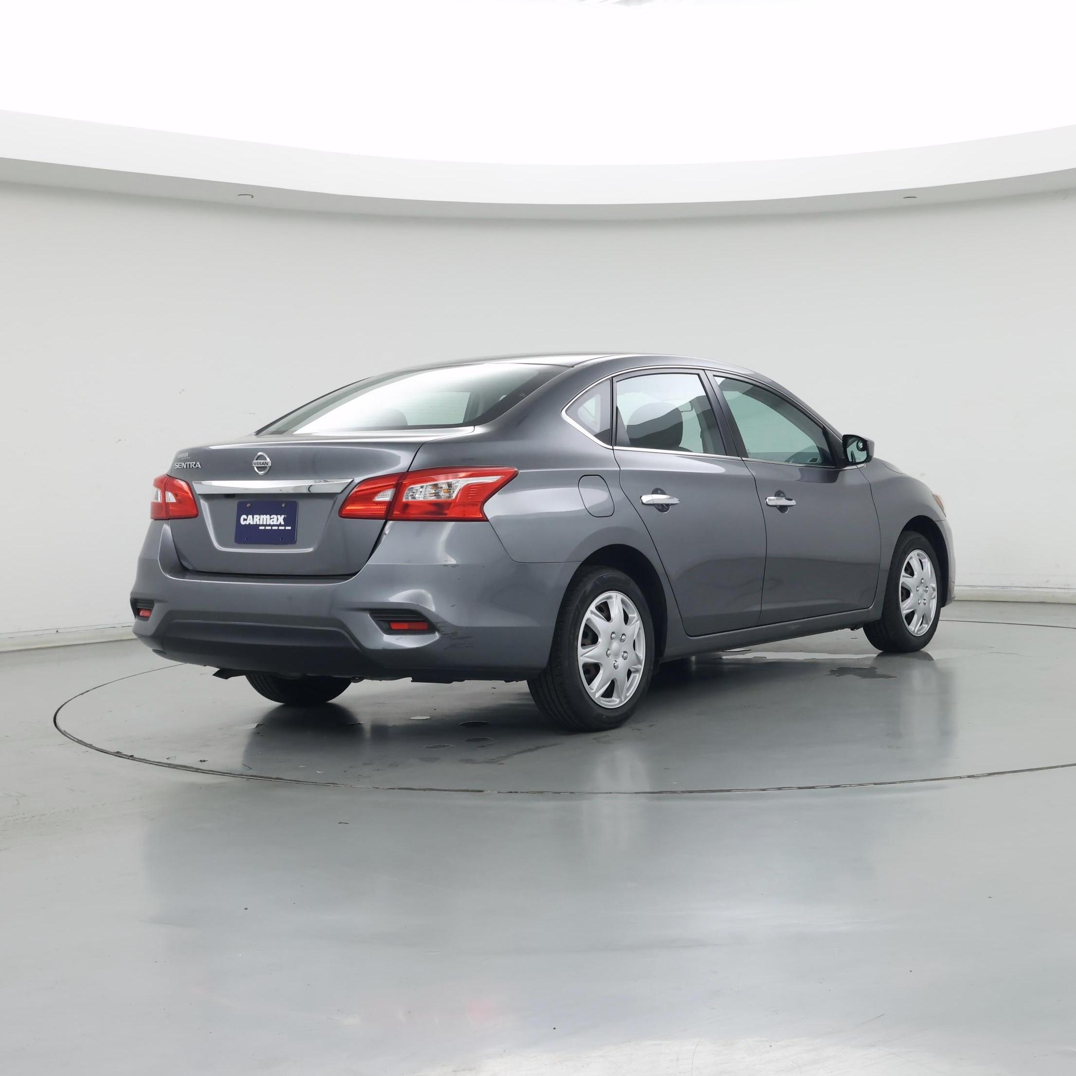 Thumbnail: 2018 Nissan Sentra - 8