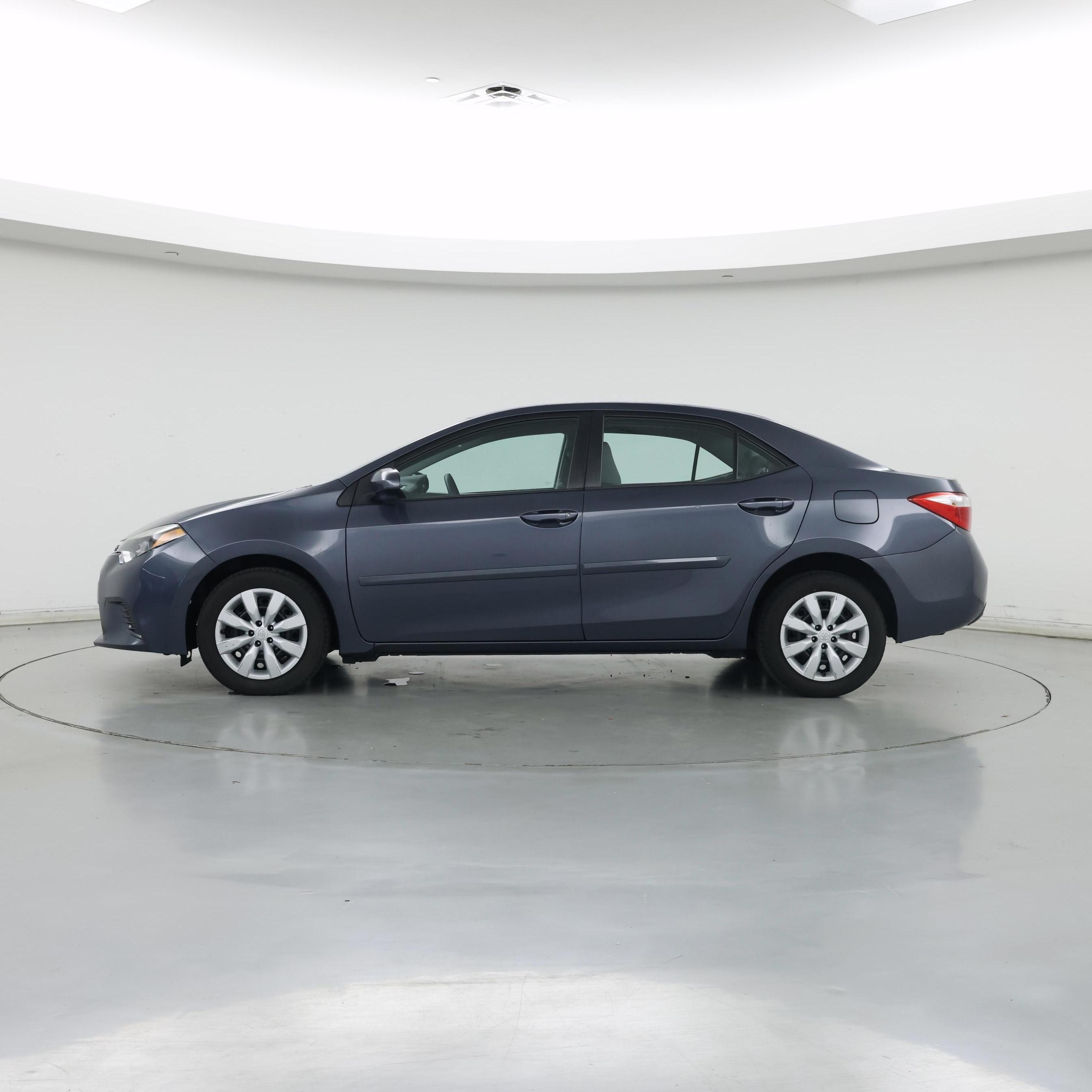 Thumbnail: 2016 Toyota Corolla - 3