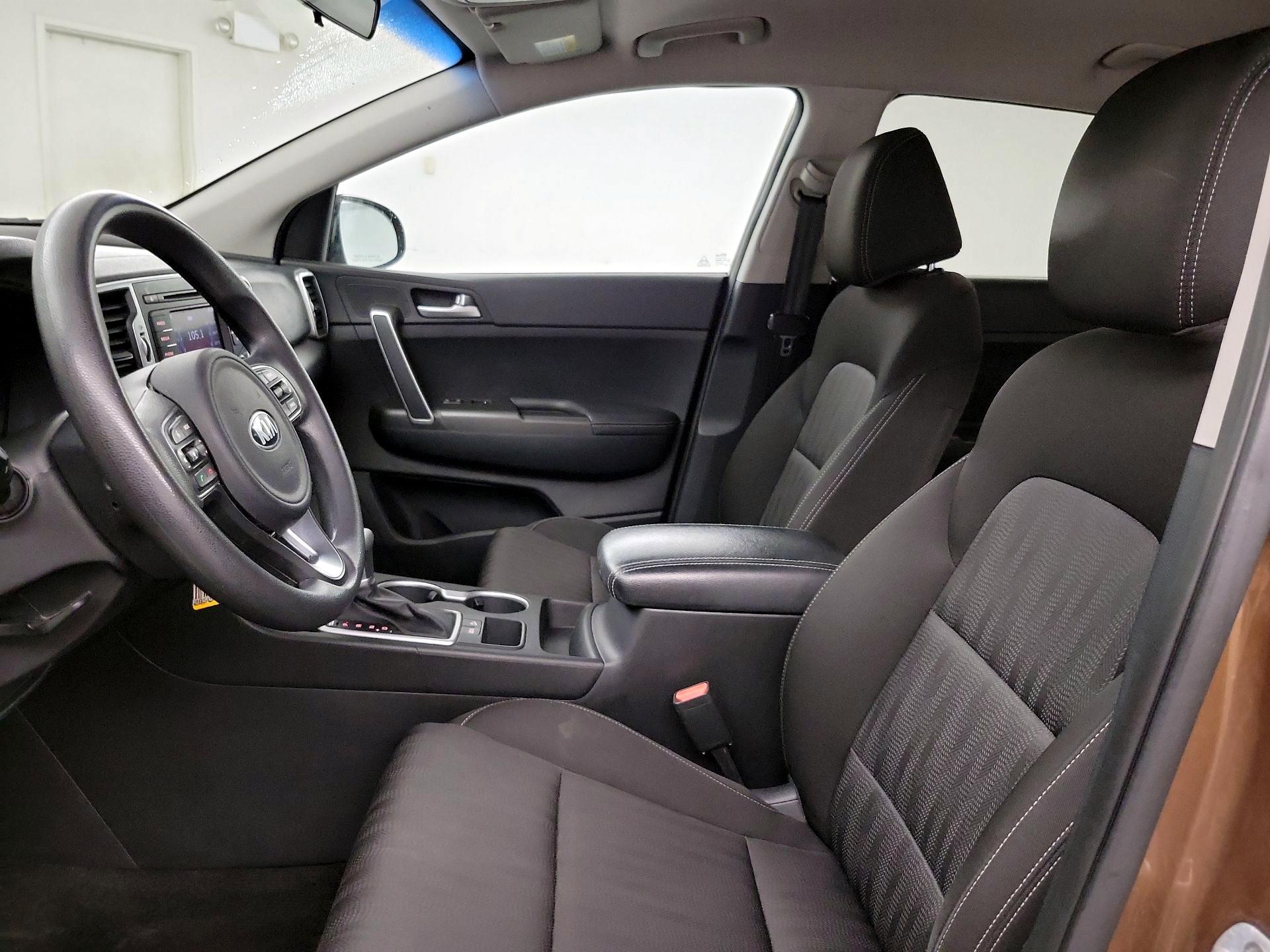 Thumbnail: 2017 Kia Sportage - 11