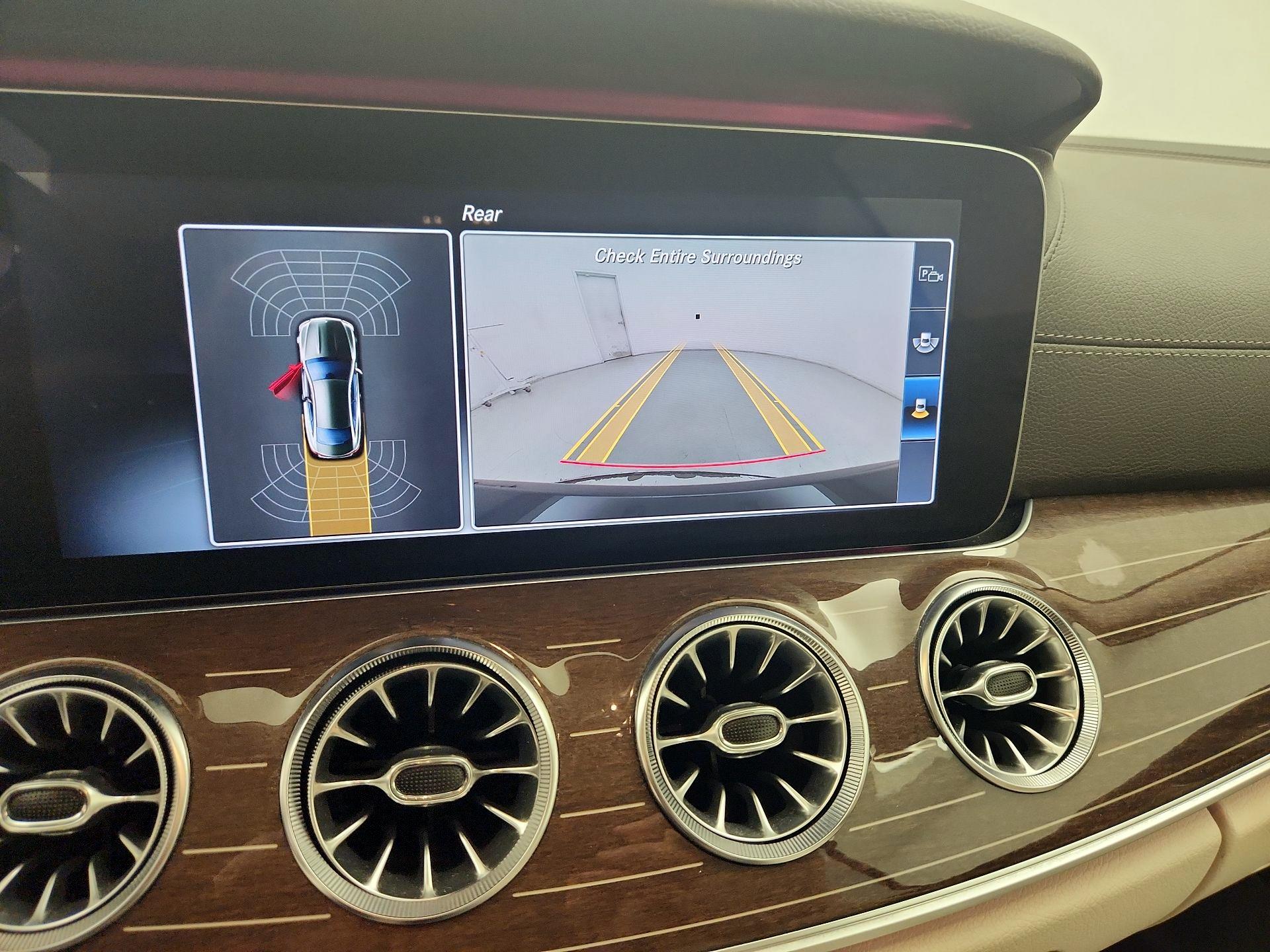 Thumbnail: 2018 Mercedes-Benz E-Class - 14