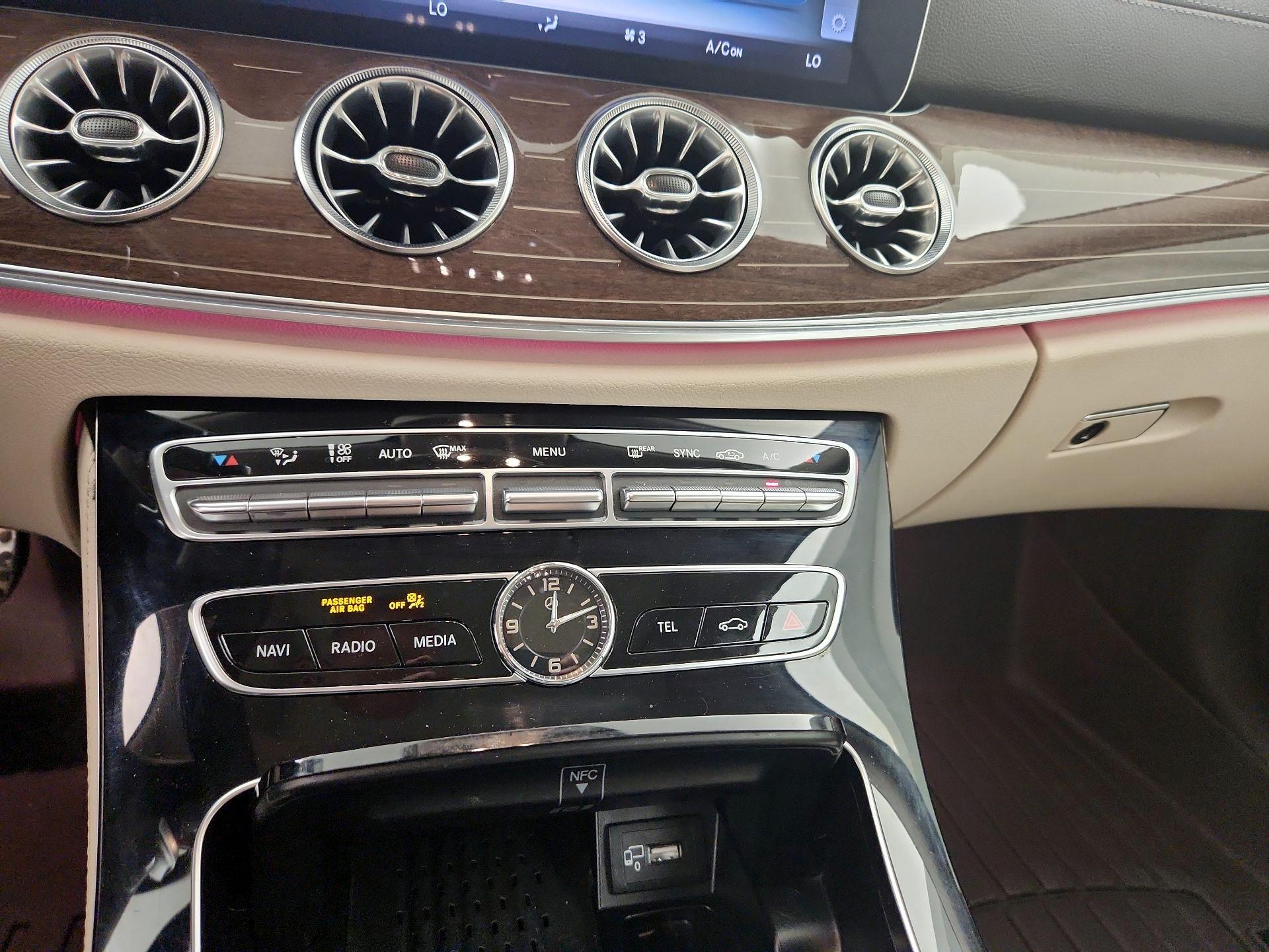 Thumbnail: 2018 Mercedes-Benz E-Class - 16