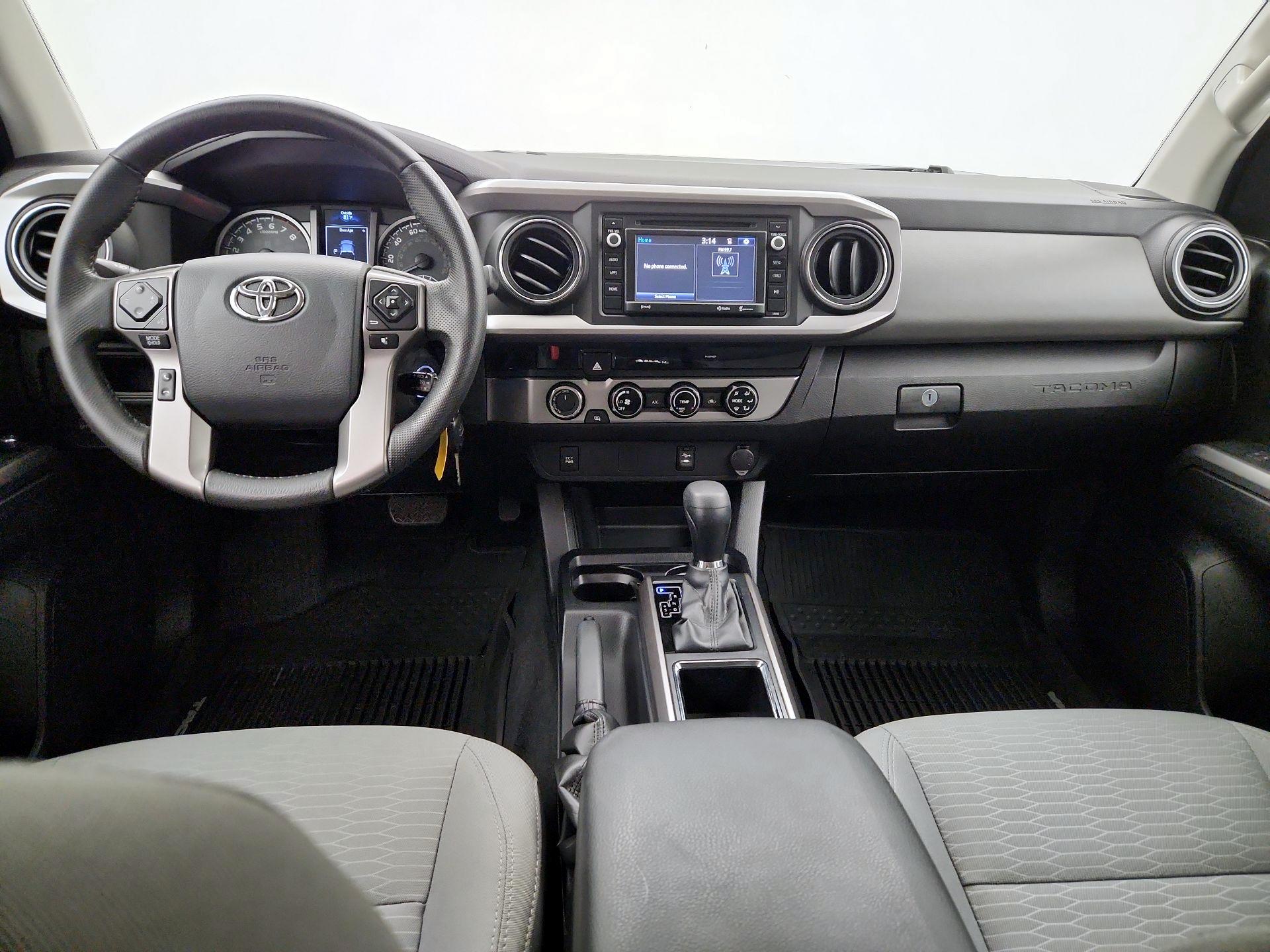 Thumbnail: 2017 Toyota Tacoma - 9