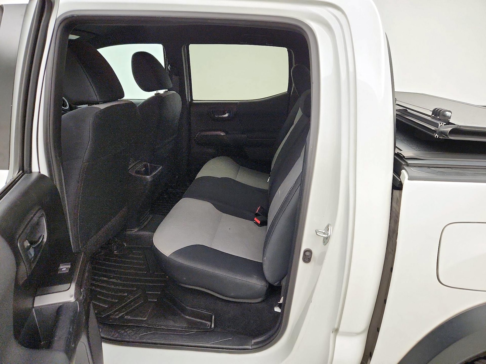 2021 Toyota Tacoma SR5 - Photo 20