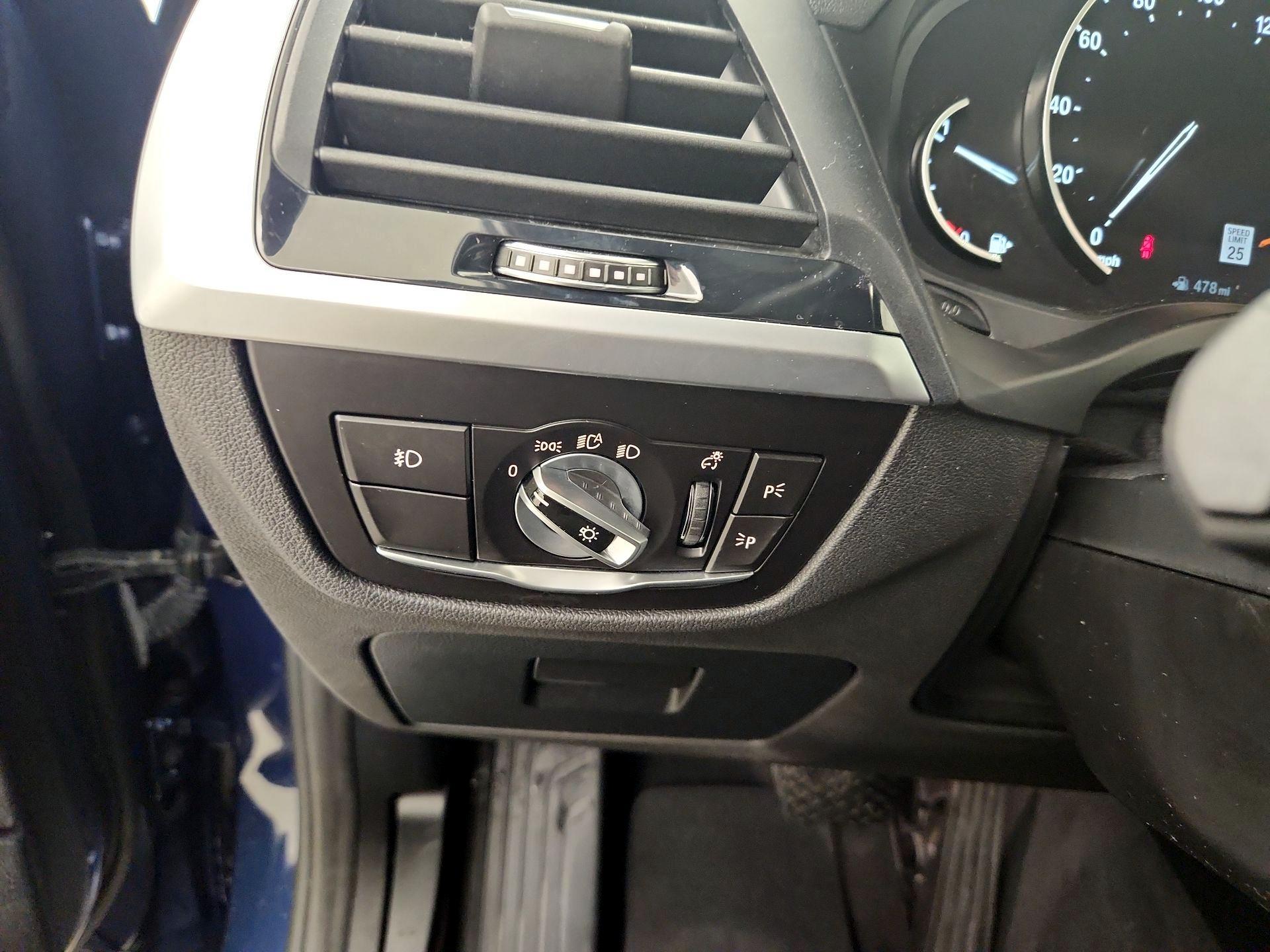 Thumbnail: 2021 BMW X3 - 13