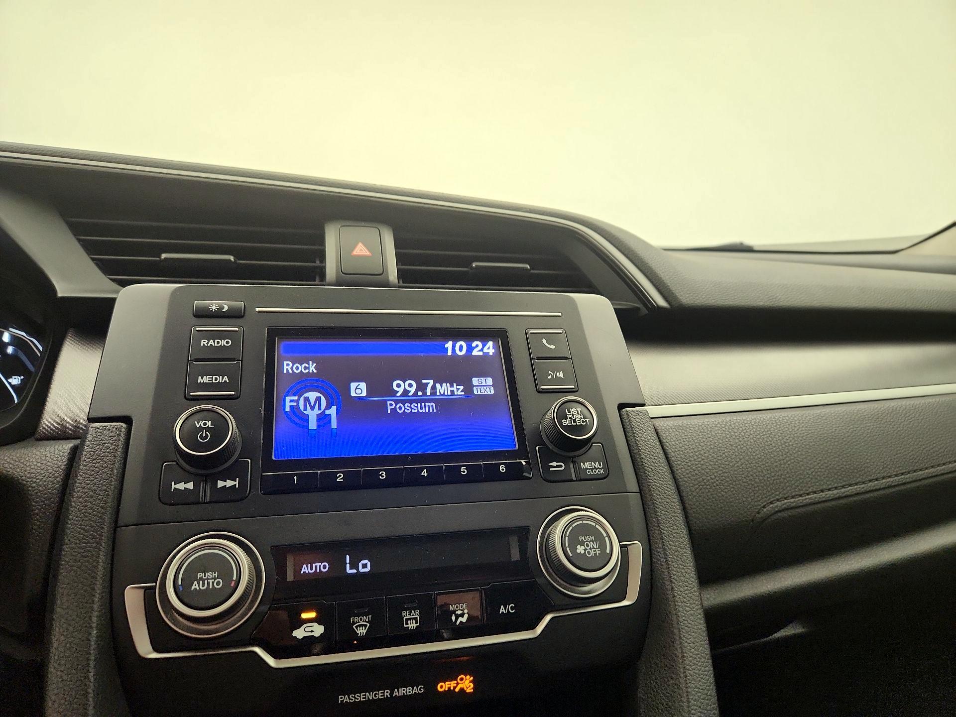 Thumbnail: 2016 Honda Civic - 16