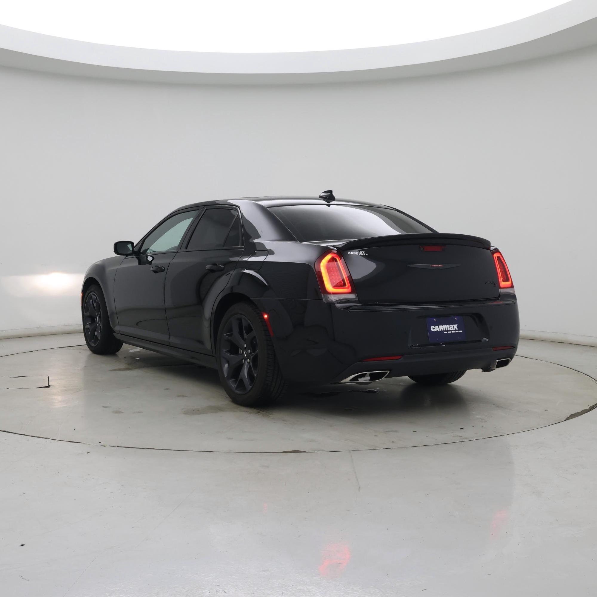 Thumbnail: 2022 Chrysler 300 - 2