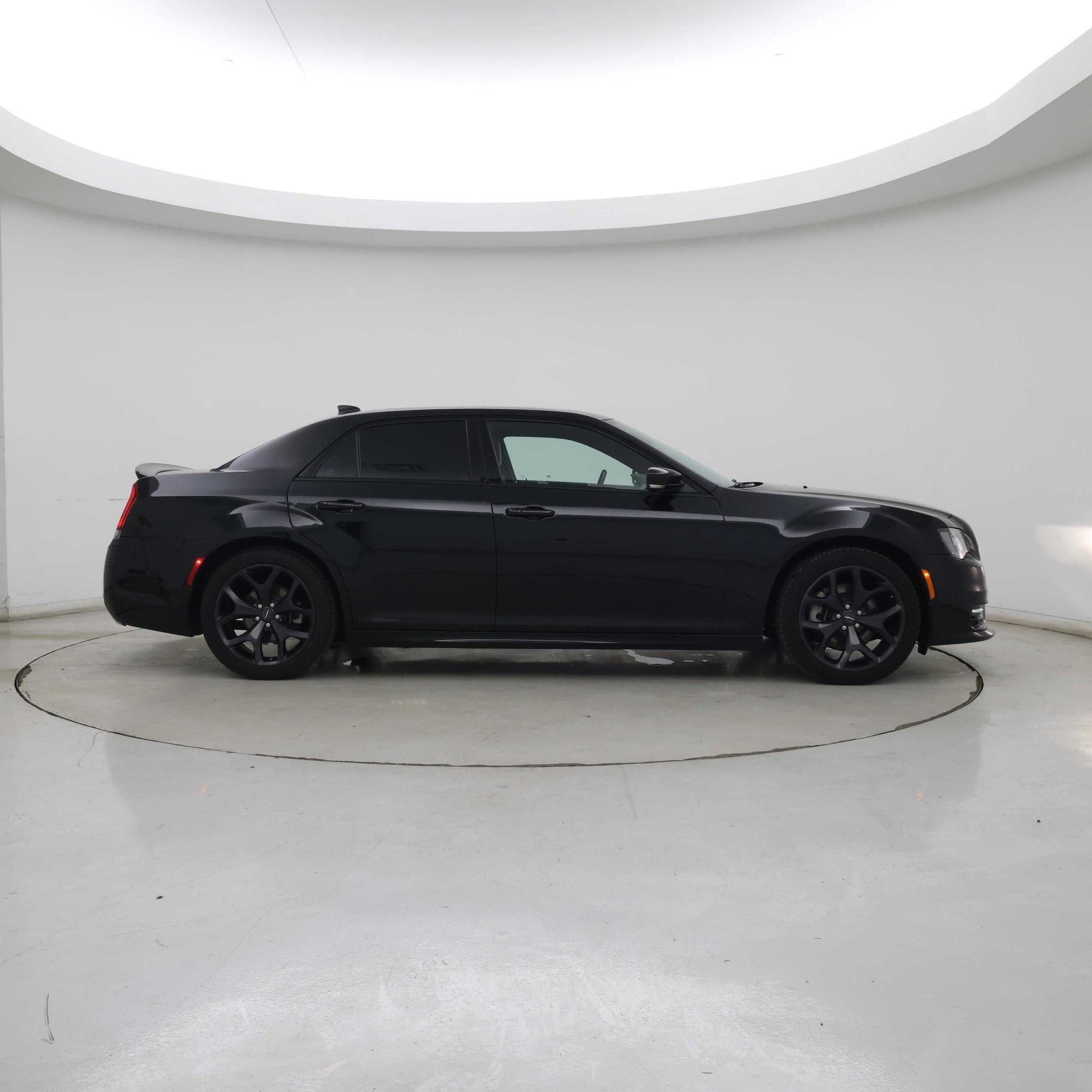 Thumbnail: 2022 Chrysler 300 - 7