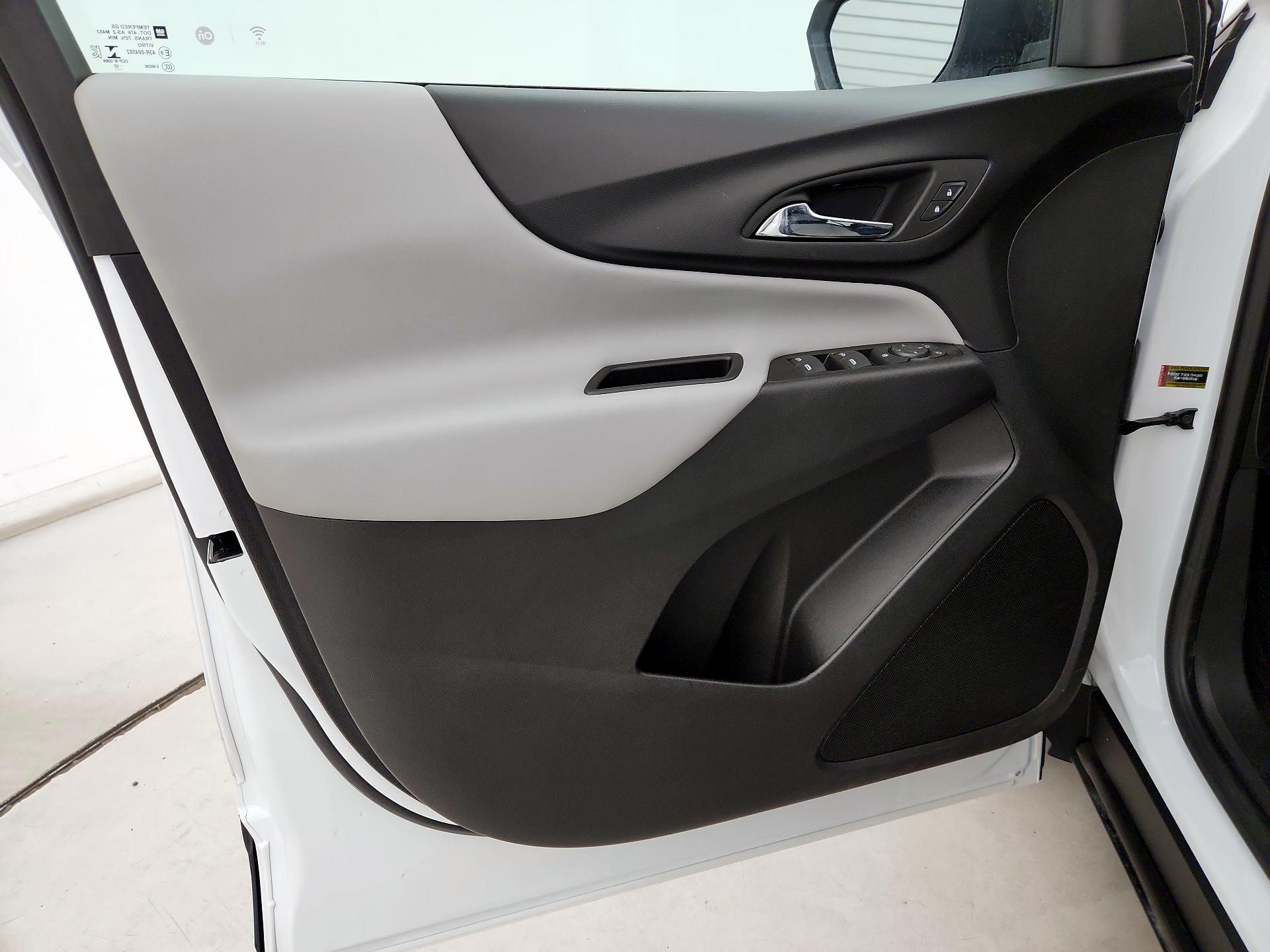 Thumbnail: 2022 Chevrolet Equinox - 12