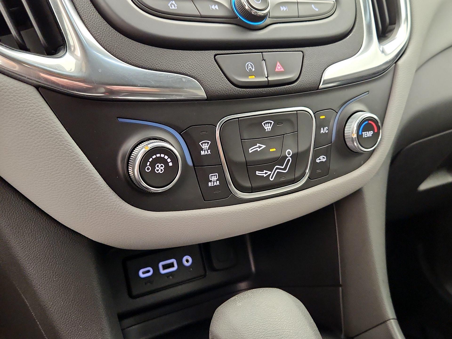 Thumbnail: 2022 Chevrolet Equinox - 16