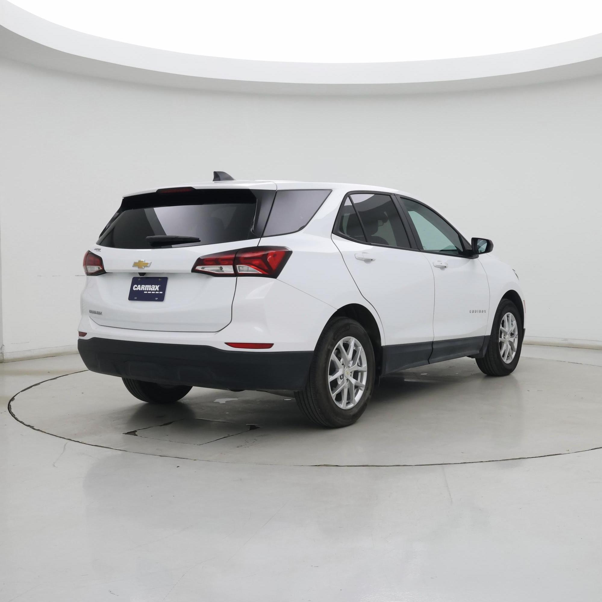 Thumbnail: 2022 Chevrolet Equinox - 8