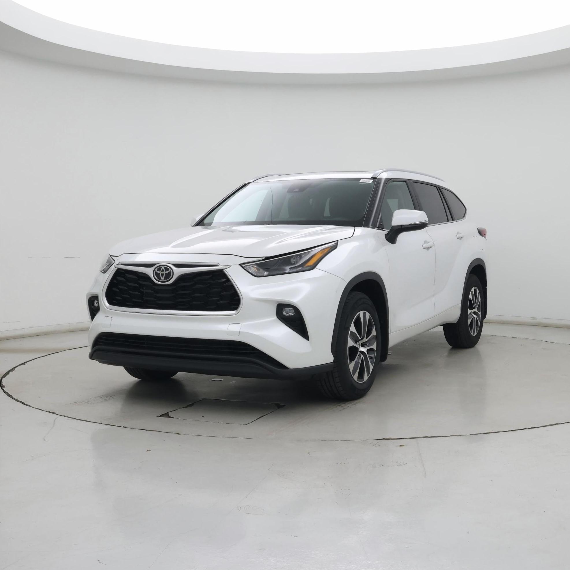Thumbnail: 2024 Toyota Highlander - 4