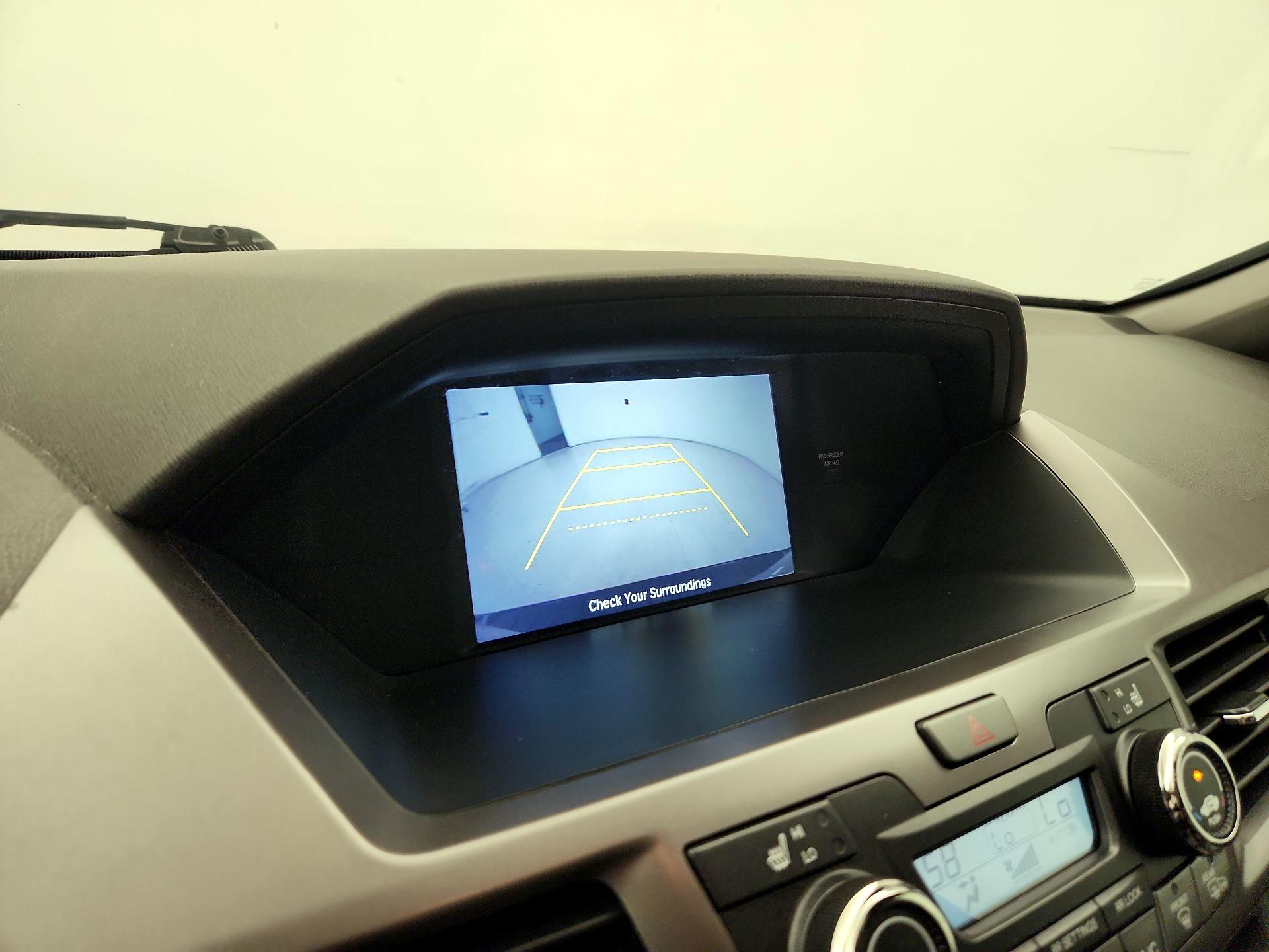 Thumbnail: 2016 Honda Odyssey - 14