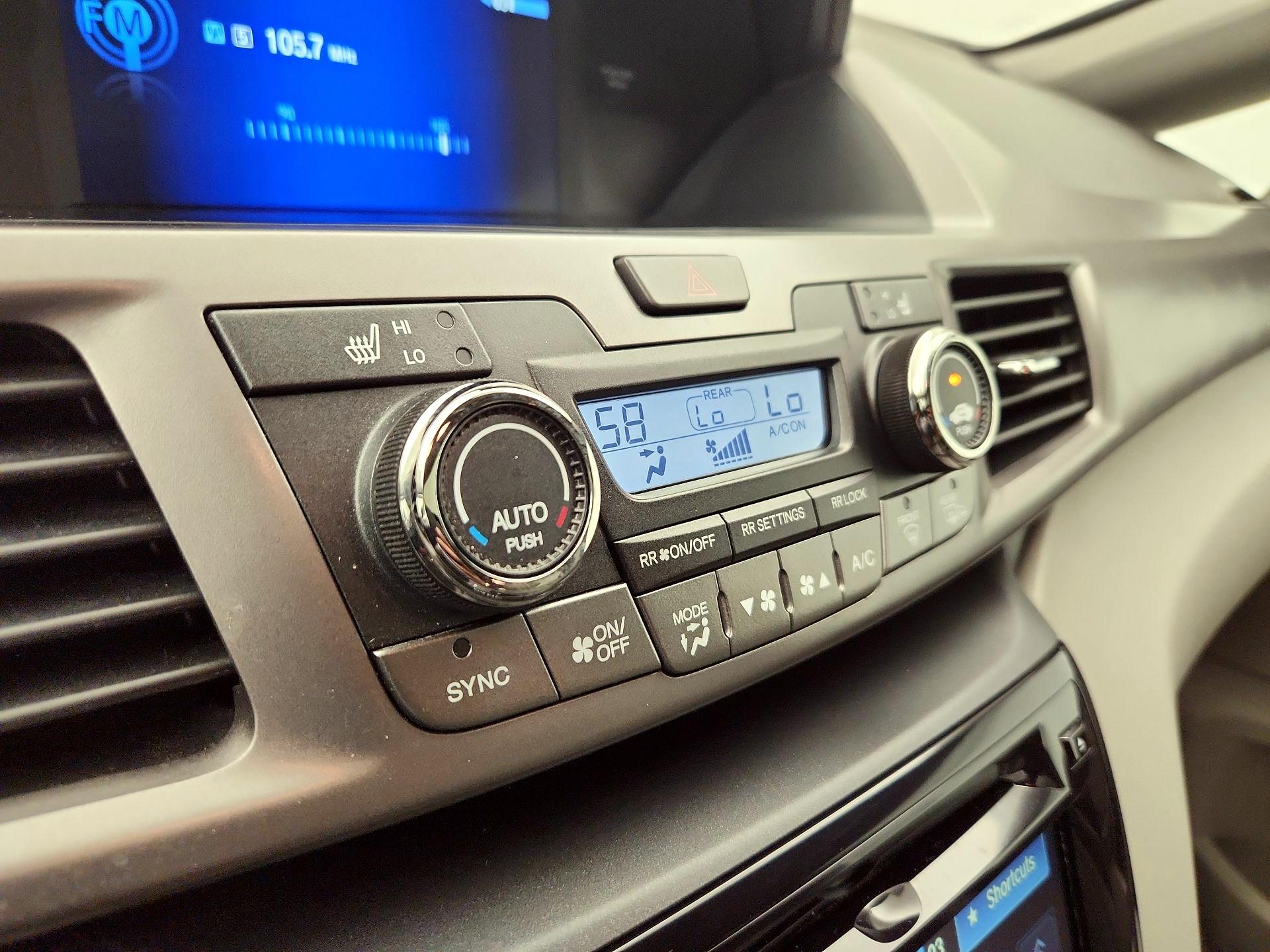 Thumbnail: 2016 Honda Odyssey - 16