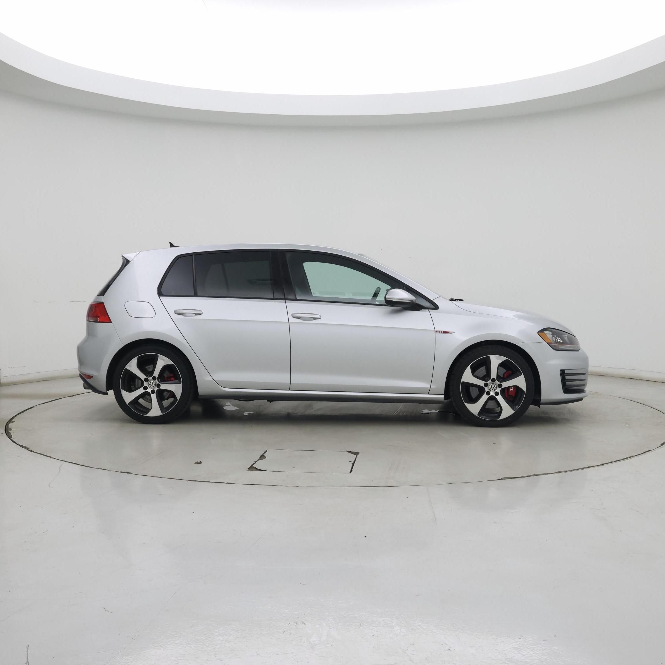 Thumbnail: 2017 Volkswagen Golf - 7
