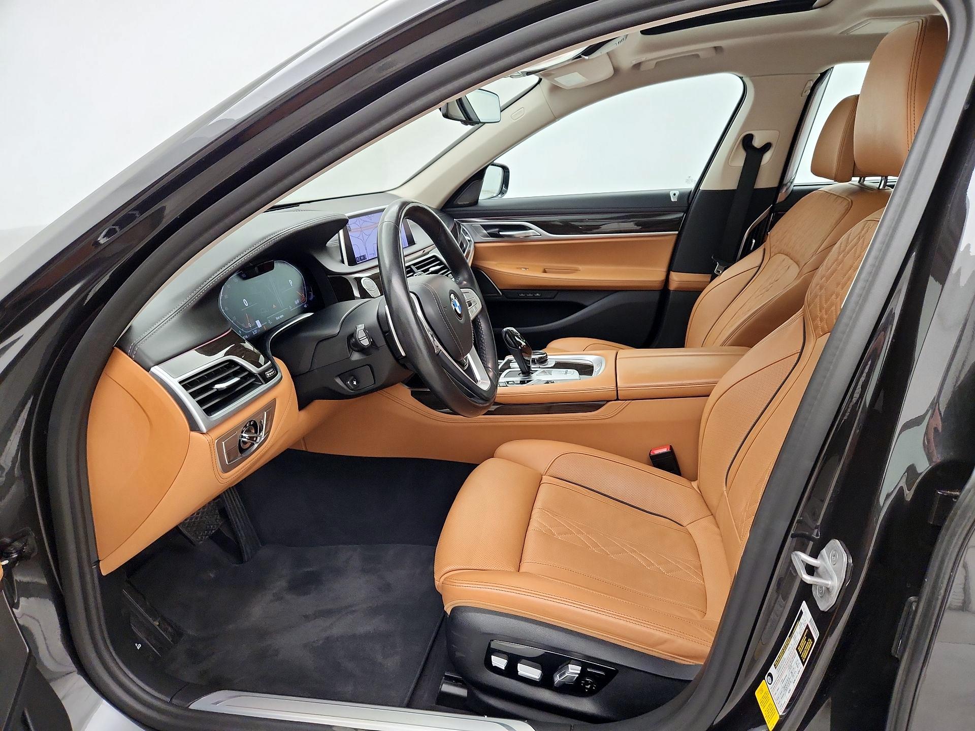 Thumbnail: 2021 BMW 7 Series - 11