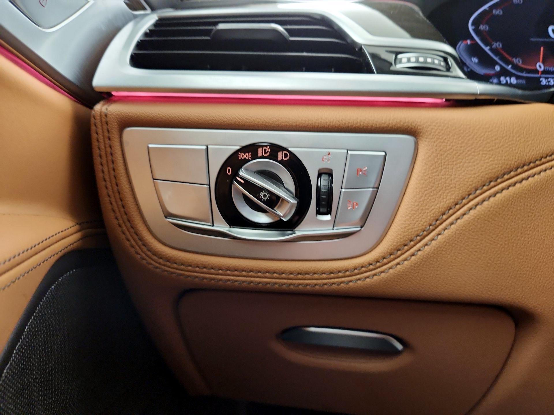 Thumbnail: 2021 BMW 7 Series - 13