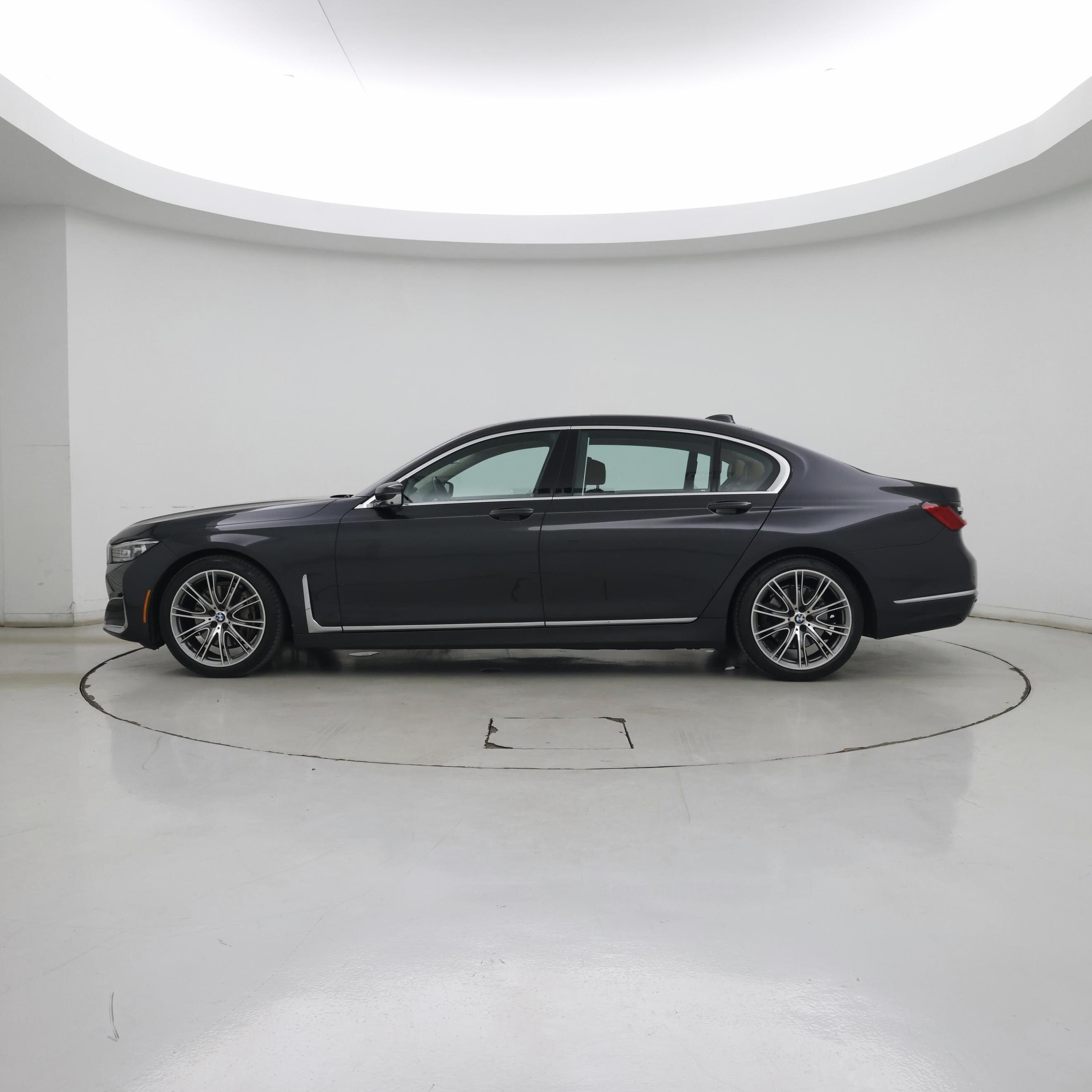 Thumbnail: 2021 BMW 7 Series - 3