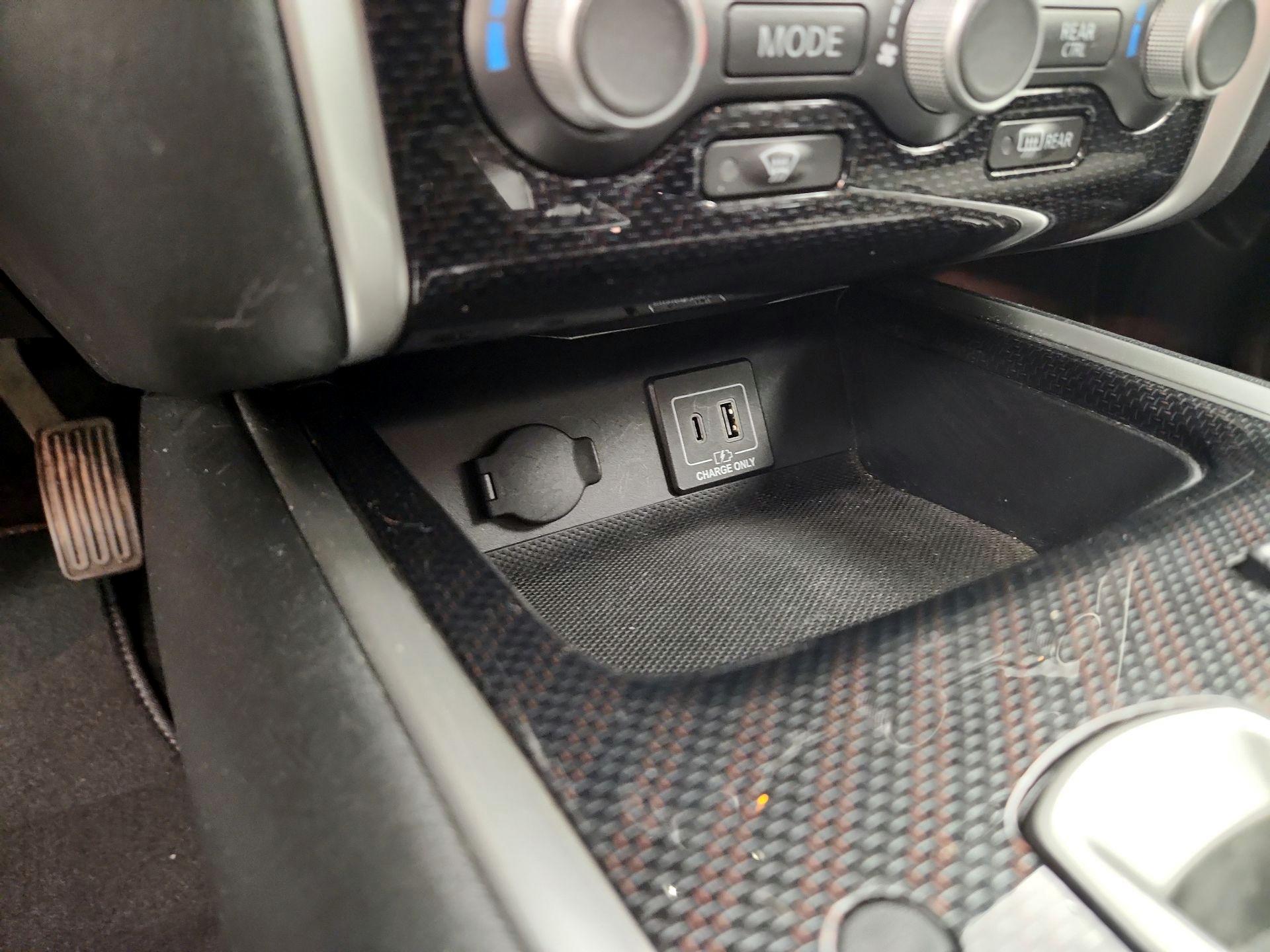 Thumbnail: 2019 Nissan Pathfinder - 19