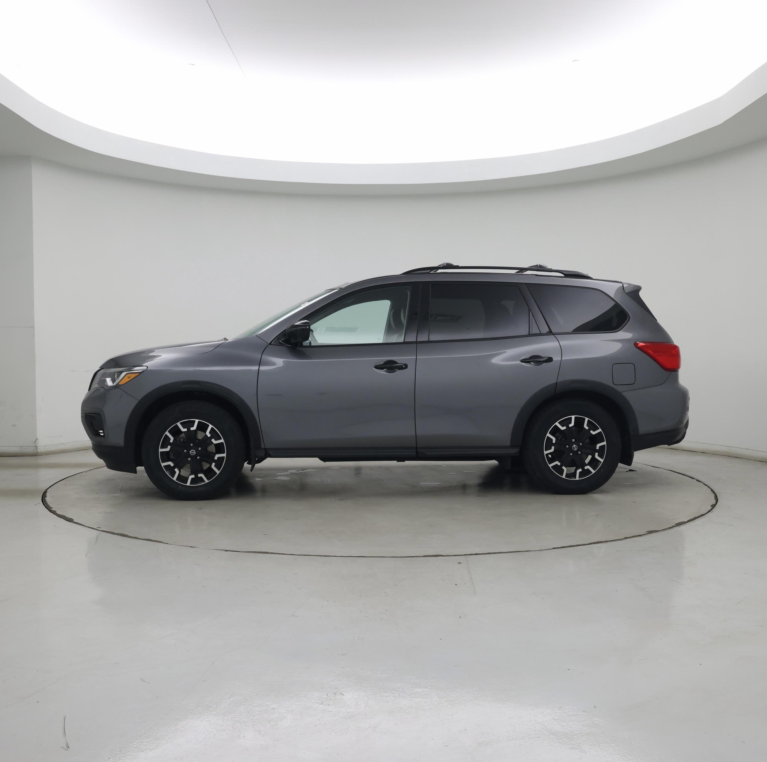Thumbnail: 2019 Nissan Pathfinder - 3